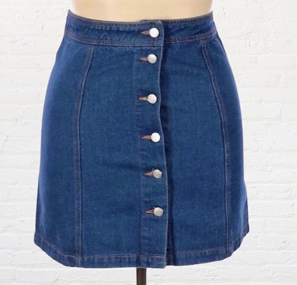 Other SANS SOUCI DENIM MEDIUM WASH BUTTON DOWN MINI JEAN SKIRT Size 32" / US 10 / IT 46 - 1 Thumbnail