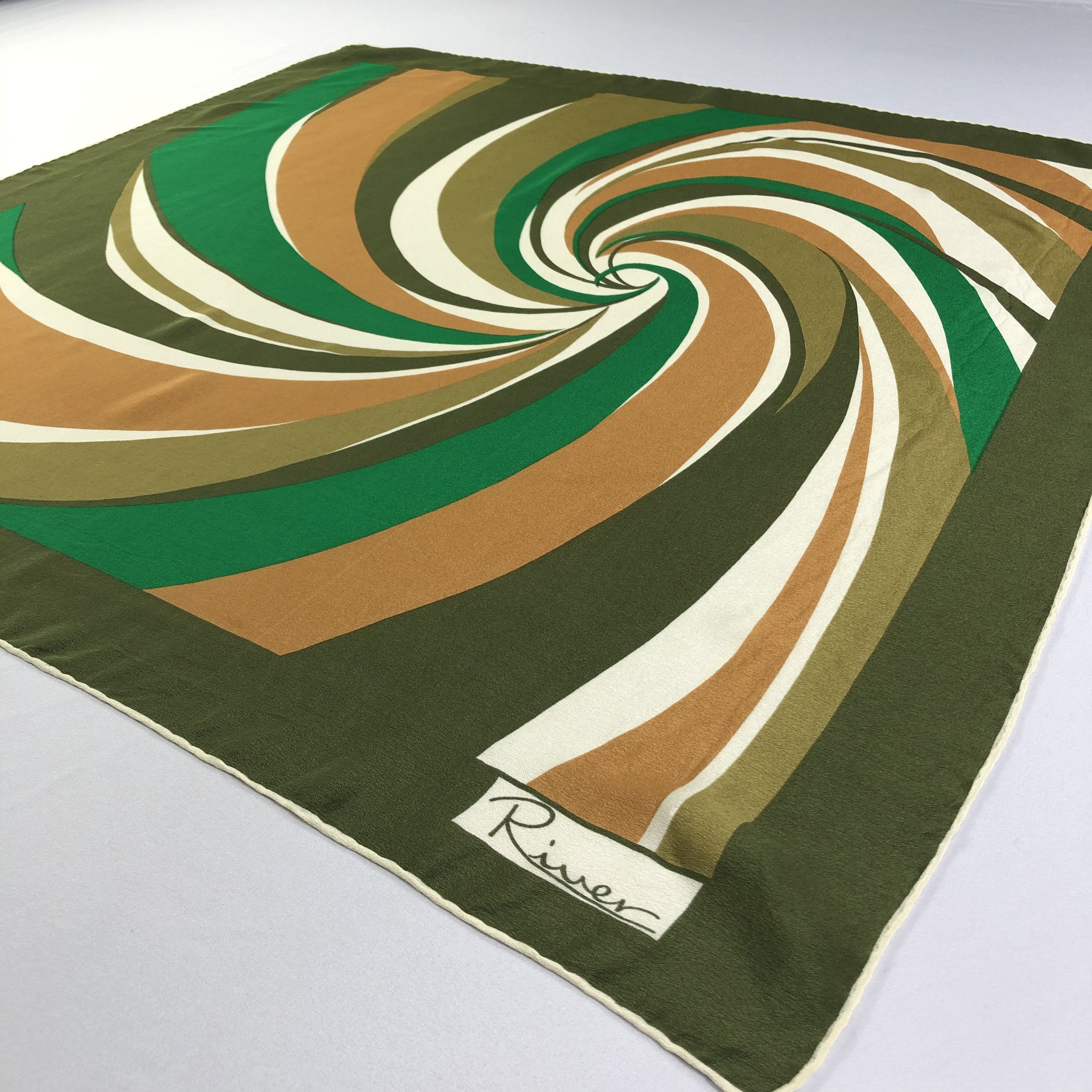 Vintage Vintage River Silk Scarf Size ONE SIZE - 3 Thumbnail