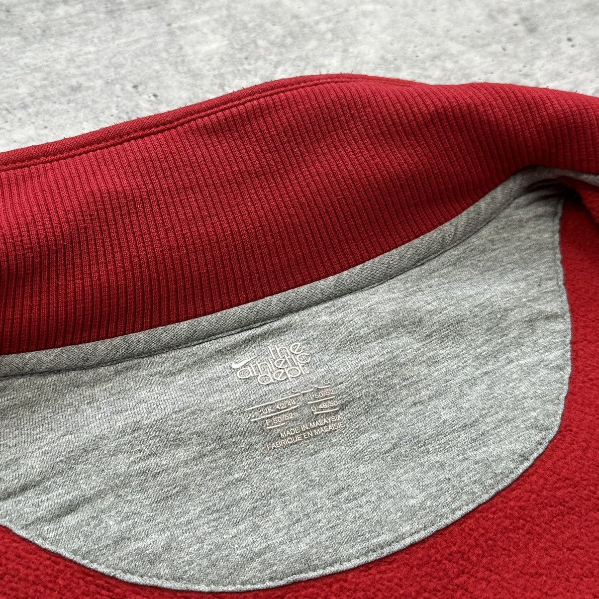 Other Nike Vintage Sweatshirt Full Zip Red Men’s Size L Size US L / EU 52-54 / 3 - 11 Thumbnail