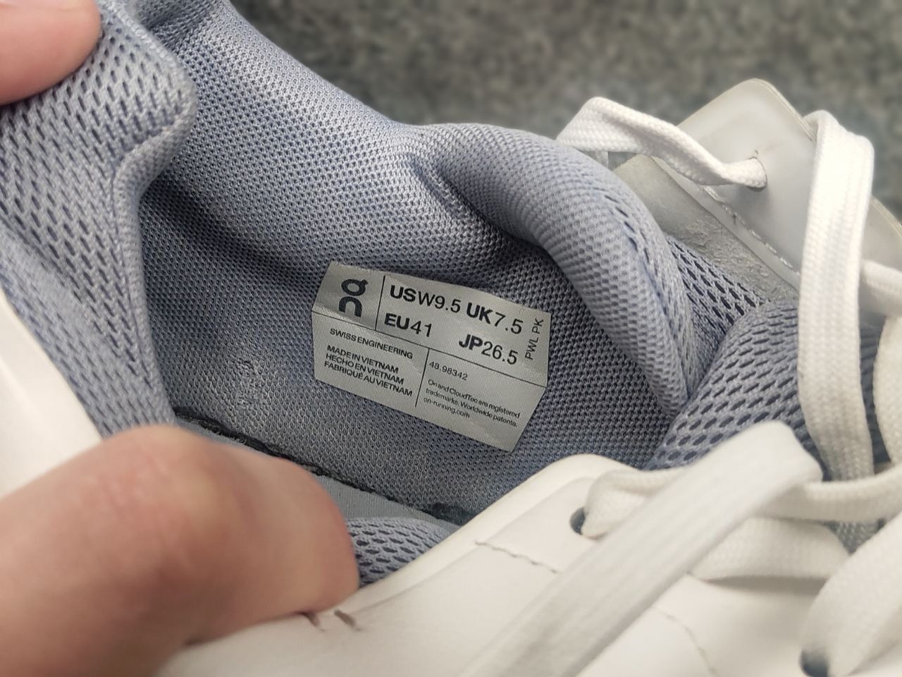 On On The Roger on cloud swiss Advantage Lilac Sneakers Shoes Size US 9.5 / IT 39.5 - 20 Thumbnail
