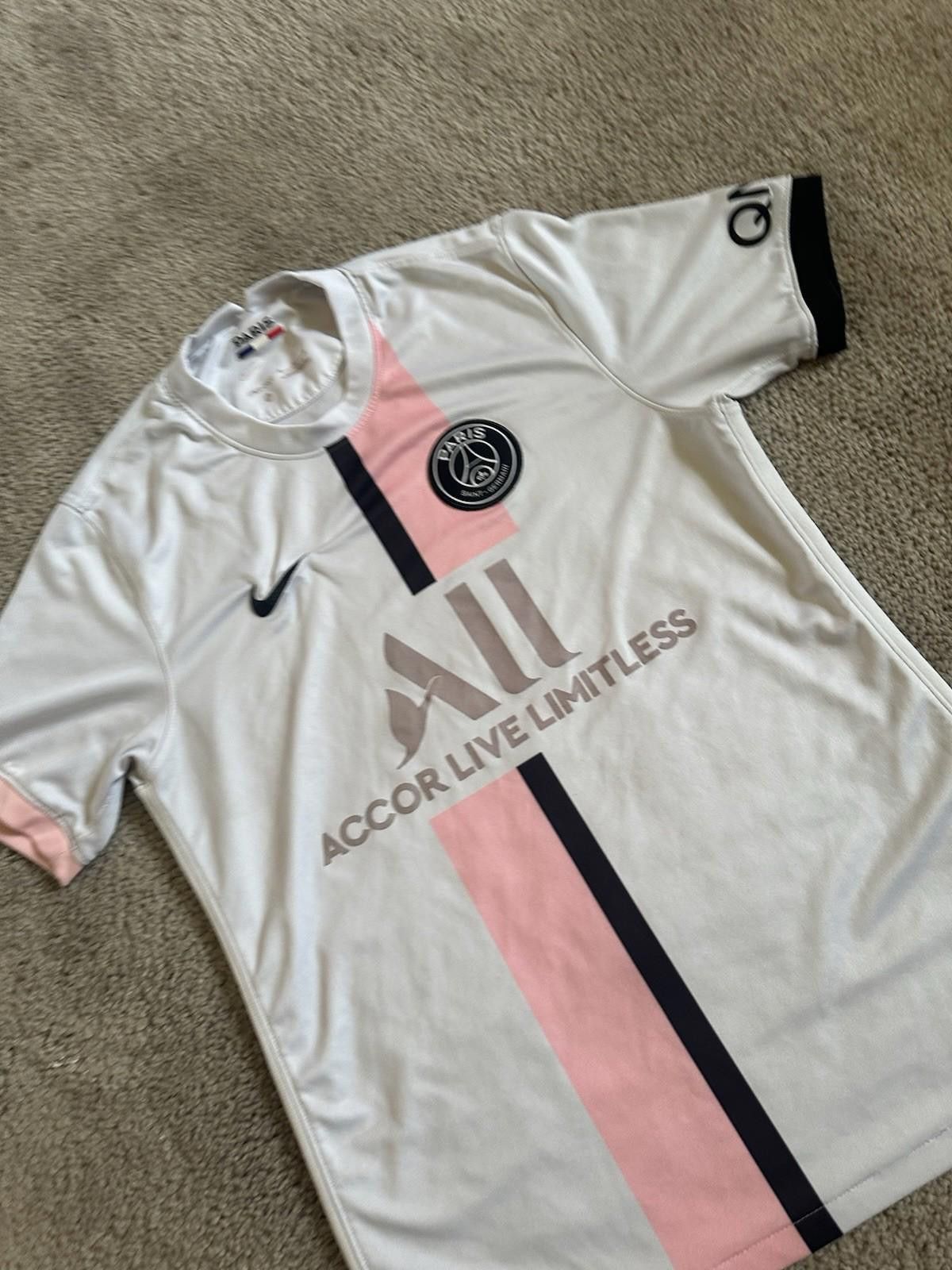 Nike paris saint germain 21/22 PSG Football shirt Soccer jersey Size US M / EU 48-50 / 2 - 3 Thumbnail