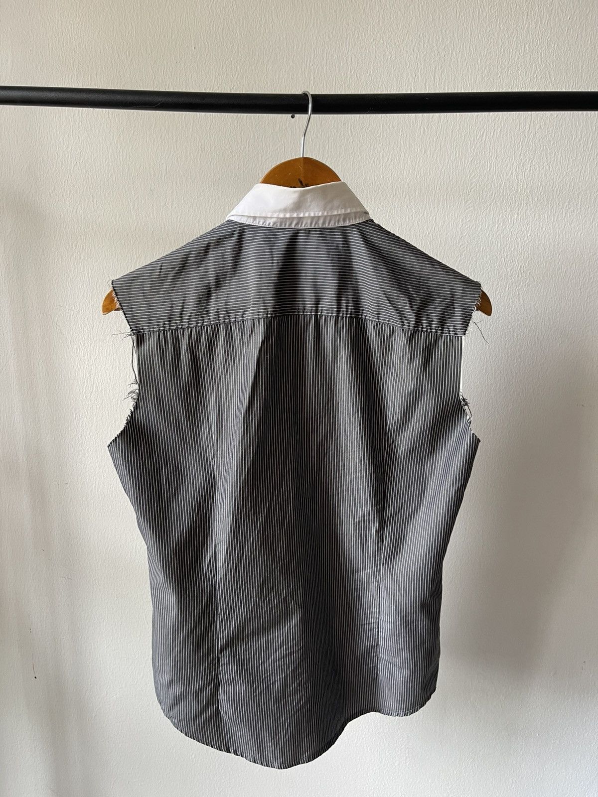 Raf Simons S/S 2003 Raf Simons 'Consumed' Cut Off Sleeve Size US S / EU 44-46 / 1 - 7 Thumbnail