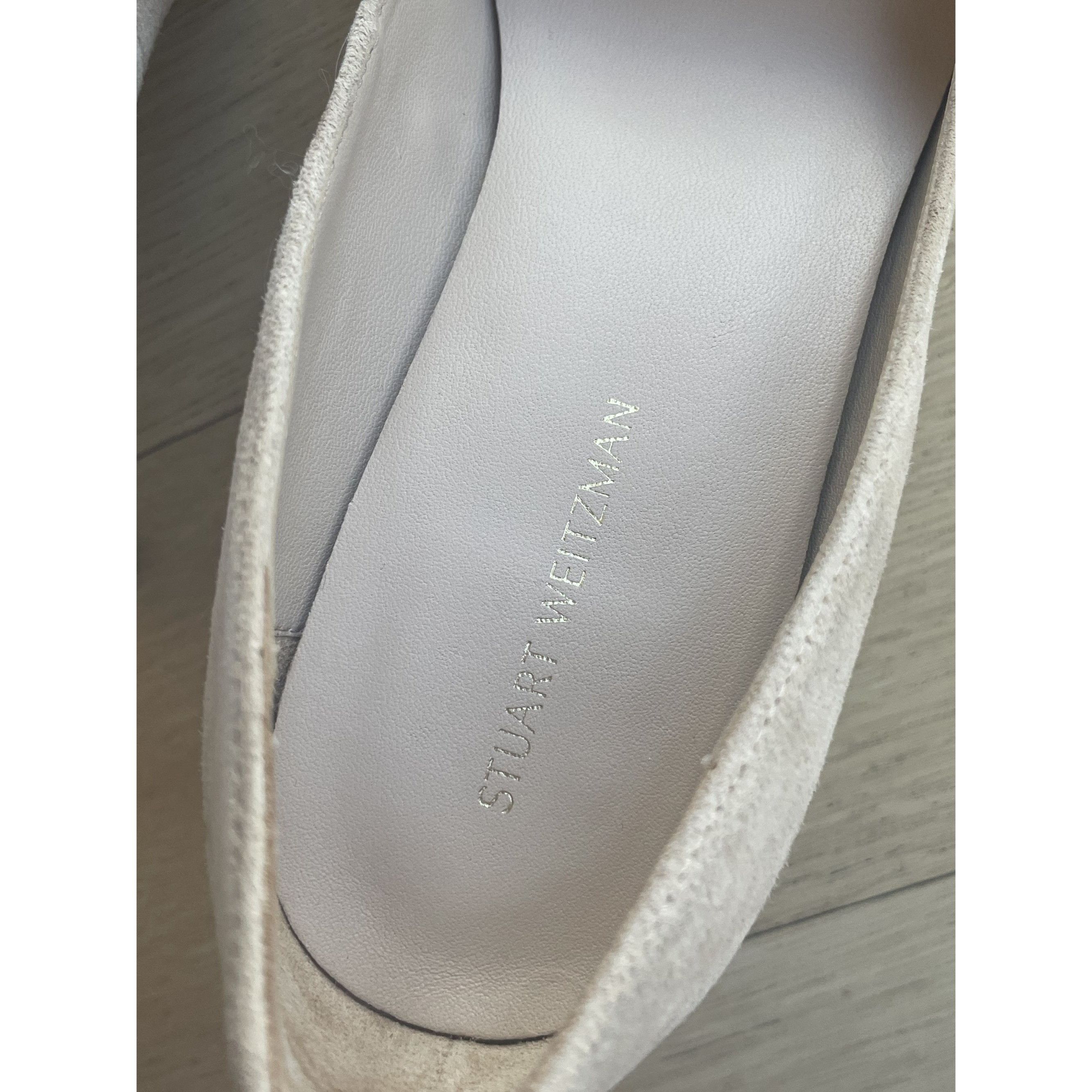 Stuart Weitzman Stuart Weitzman Beige Suede Pointed Toe Heels Size 8.5 Size US 6 / IT 36 - 9 Thumbnail