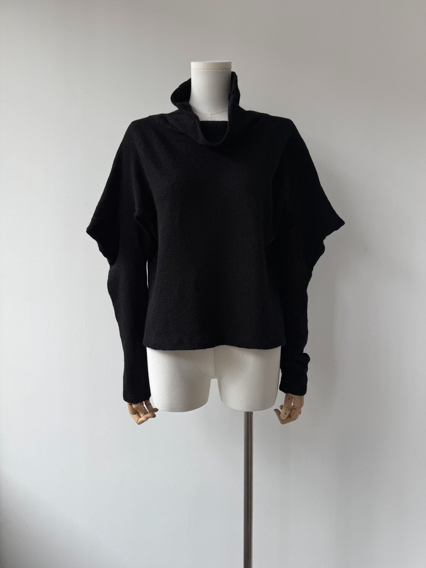 Limi Feu Yohji Yamamoto Limi Feu 22AW Asymmetric Collar Top Size M / US 6-8 / IT 42-44 - 1 Thumbnail