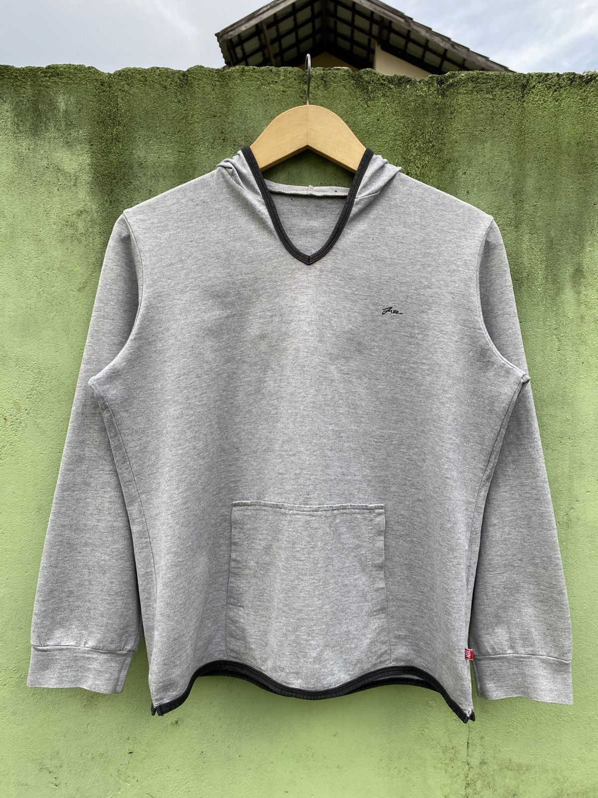 Japanese Brand Japanese Clean Aesthetic V-Neck Hoodie Essential Wear Style Size US L / EU 52-54 / 3 - 1 Thumbnail