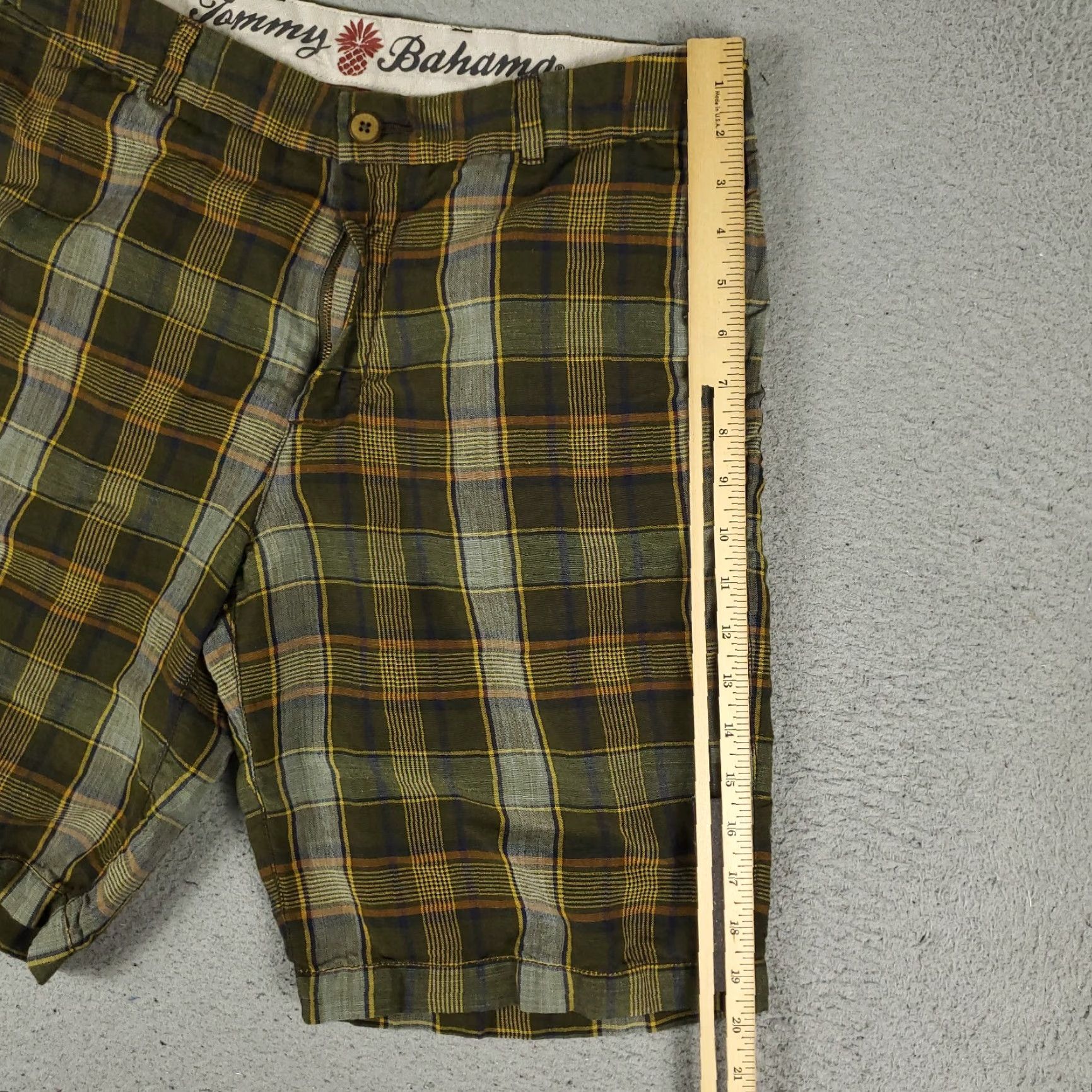 Tommy Bahama VINTAGE Tommy Bahama Shorts Men 33 Green Plaid Linen Casual Flat Front Chino Size US 33 - 5 Thumbnail