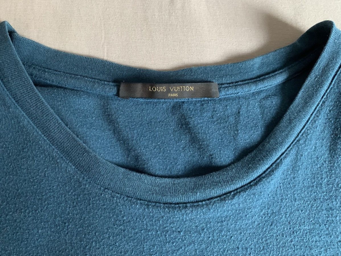 Louis Vuitton Louis Vuitton T-Shirt Hiker / Hippy Size US L / EU 52-54 / 3 - 3 Thumbnail
