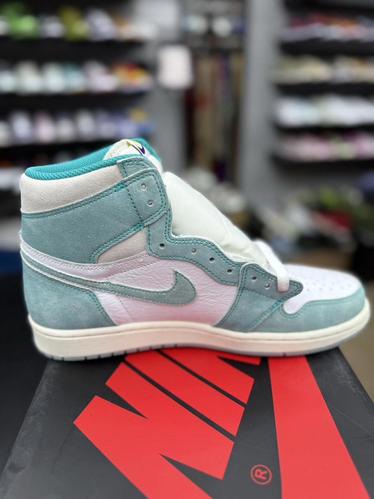 Jordan Brand Size 10 - Air Jordan 1 Retro OG High Turbo Green Authentic Size US 10 / EU 43 - 3 Thumbnail