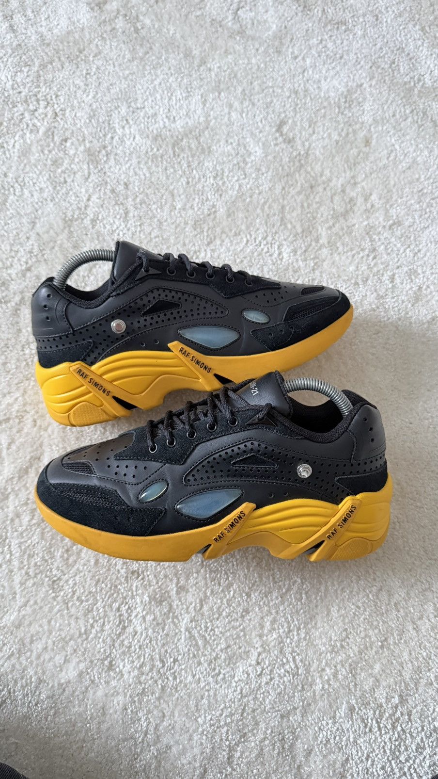 Raf Simons Raf Simons Cylon-21 (Runner) Black Yellow Size US 7 / EU 40 - 4 Thumbnail
