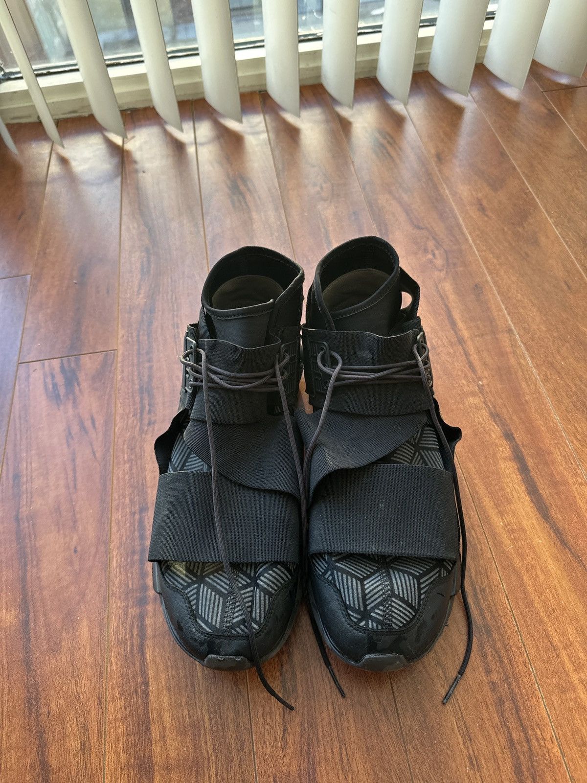 Yohji Yamamoto Y3 Qasa High Triple Black Art Sneakers Size US 11 / EU 44 - 7 Thumbnail