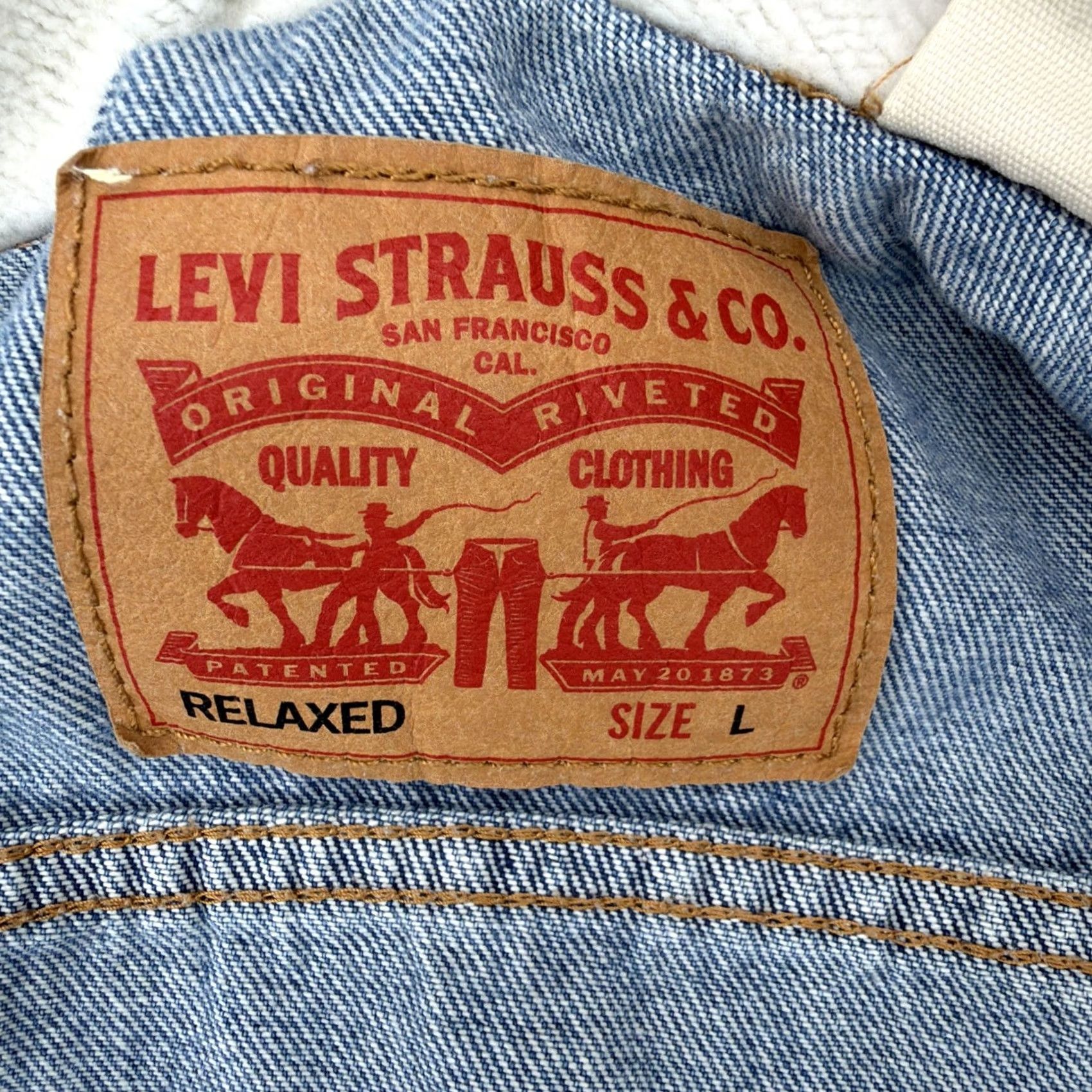 Levi's Levi’s Jacket Mens Large Blue Denim Sherpa Hooded Trucker Fleece Lined Size US L / EU 52-54 / 3 - 4 Thumbnail