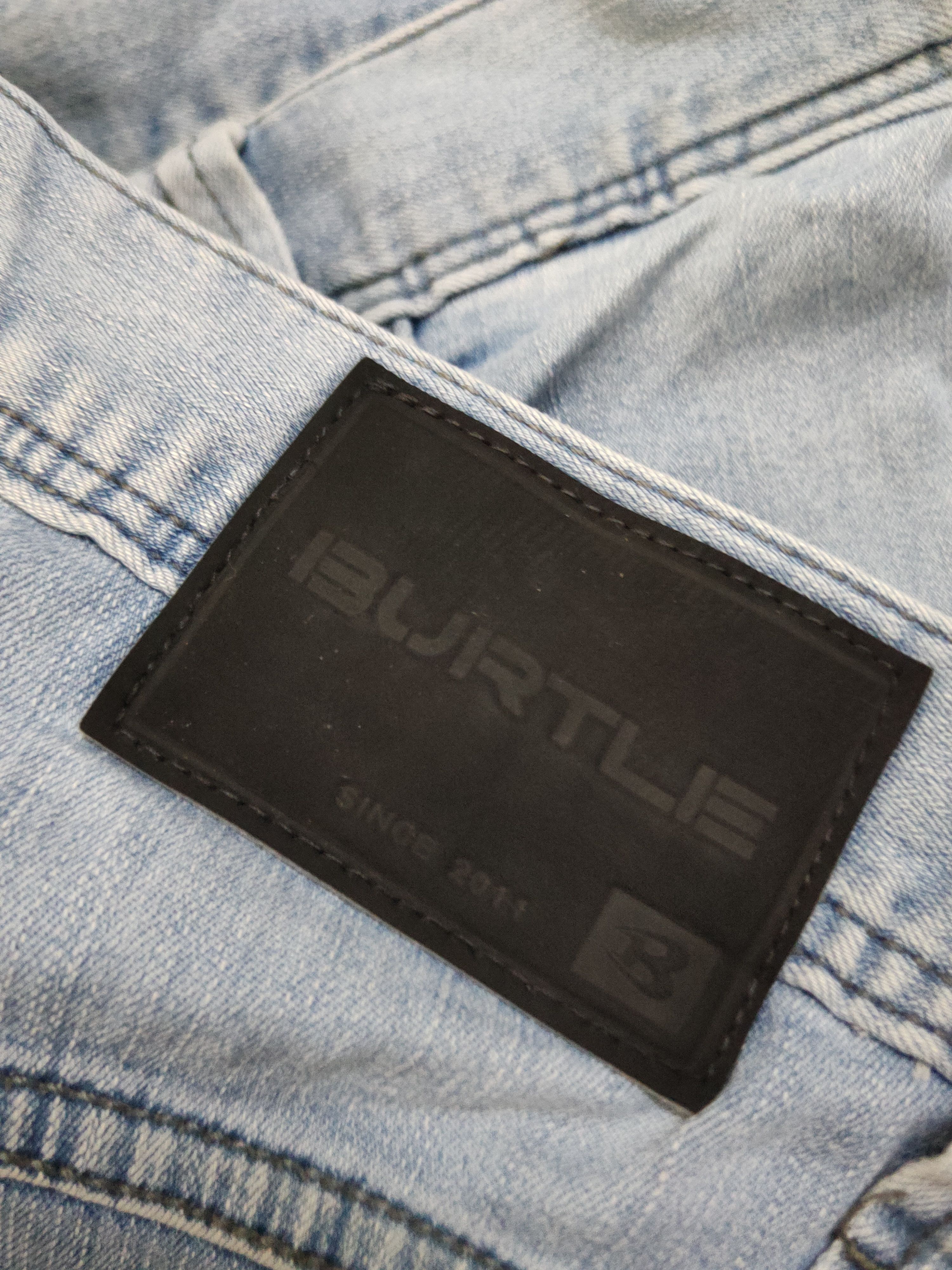 Japanese Brand × Vintage Burtle Blue Distressed Ripped Soft denim Jeans #W2073 Size US 32 / EU 48 - 12 Thumbnail