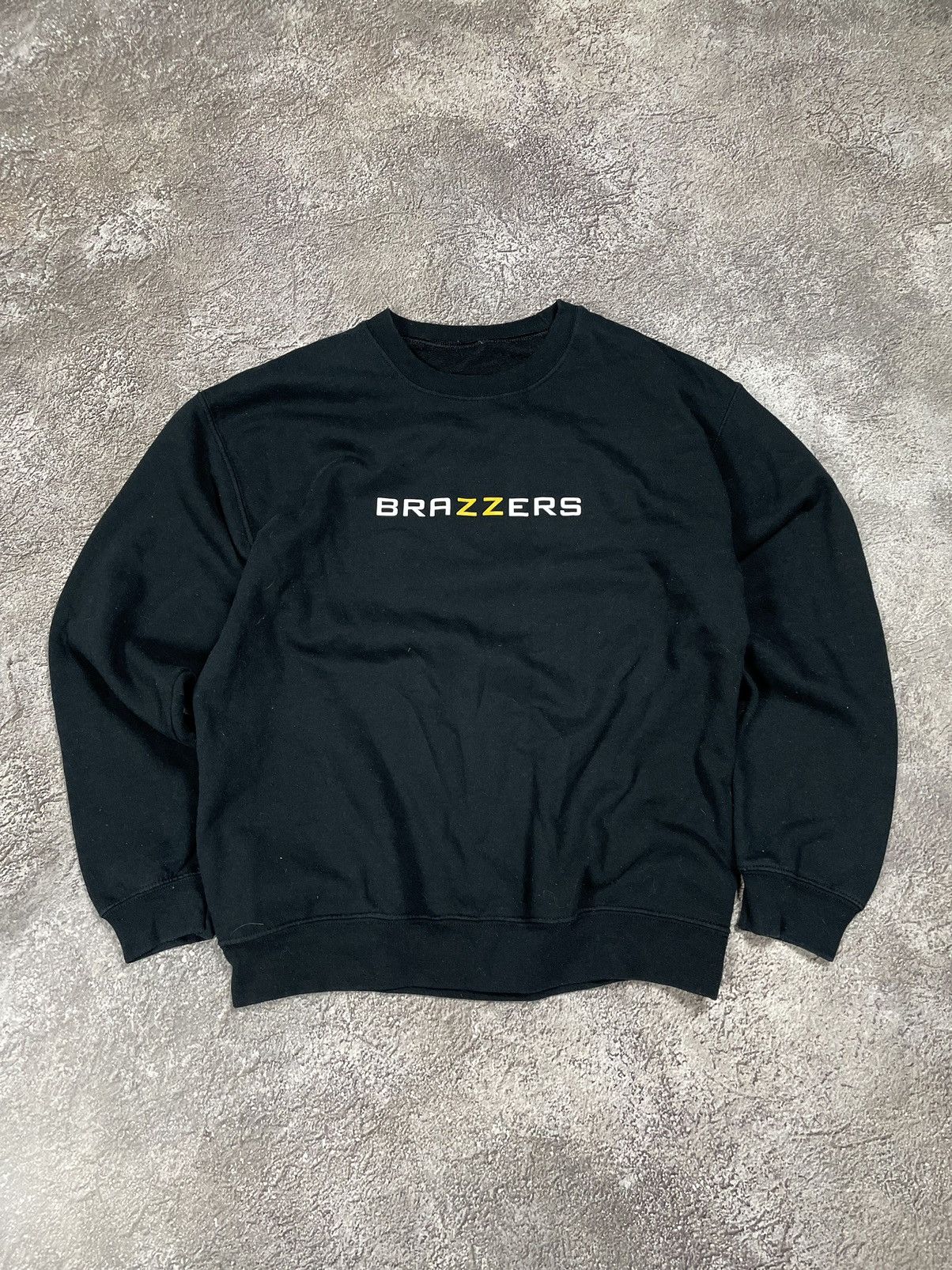 Vintage Y2K Brazzers Logo Graphic Sweatcrewneck Black Oversized M Size US M / EU 48-50 / 2 - 2 Thumbnail