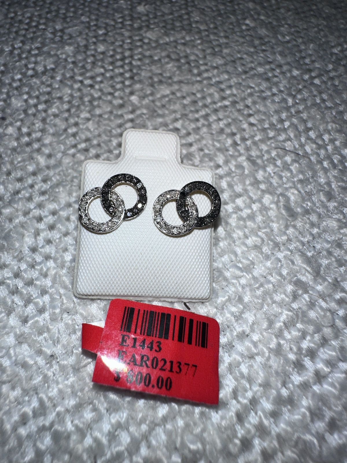 Vintage Extremely RARE, CUSTOM Black and White Diamond Earrings Size ONE SIZE - 4 Thumbnail