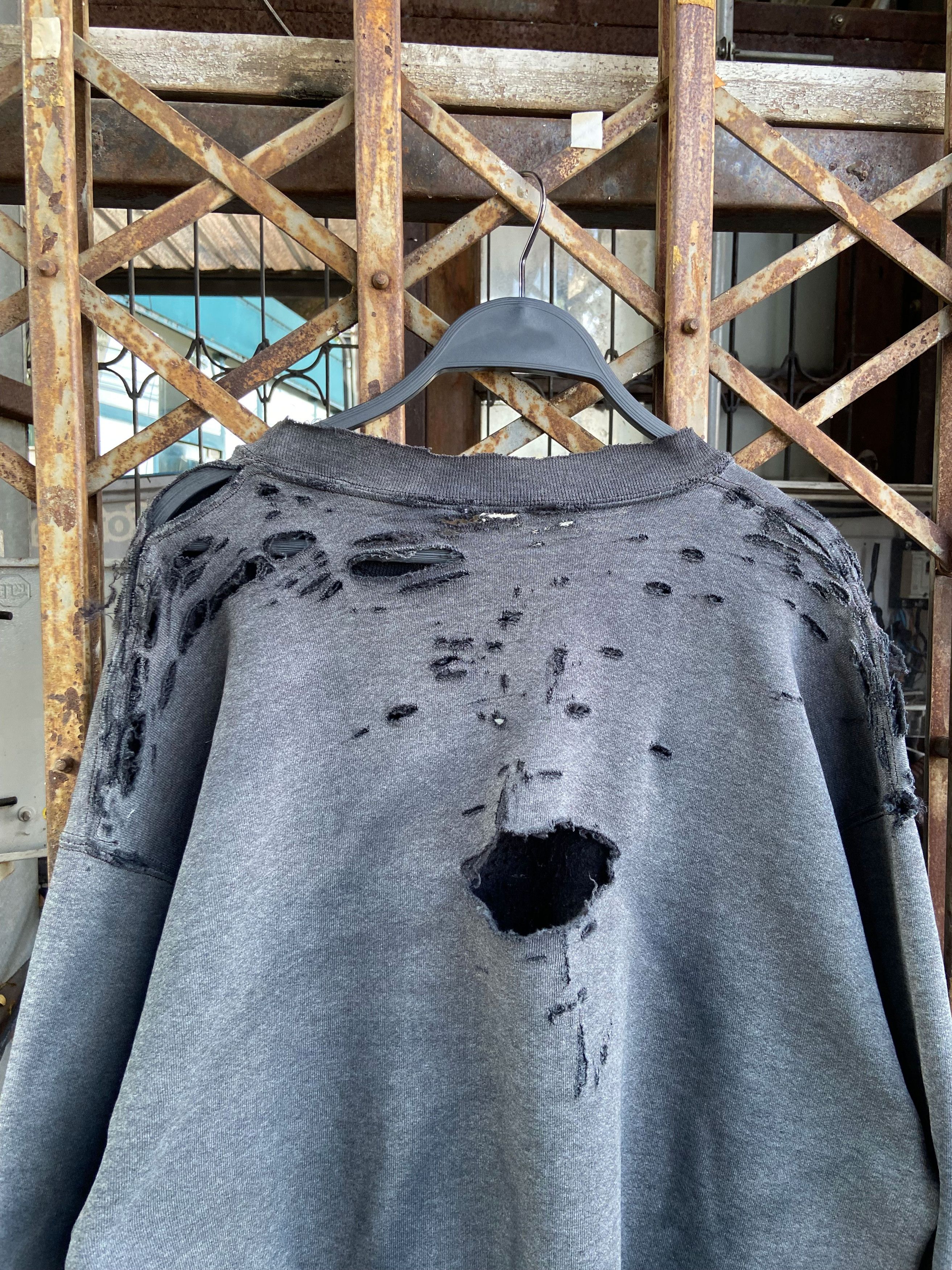 Vintage Thrashed Distressed & Faded Russell Sweatshir ERD Grunge Size US L / EU 52-54 / 3 - 10 Thumbnail