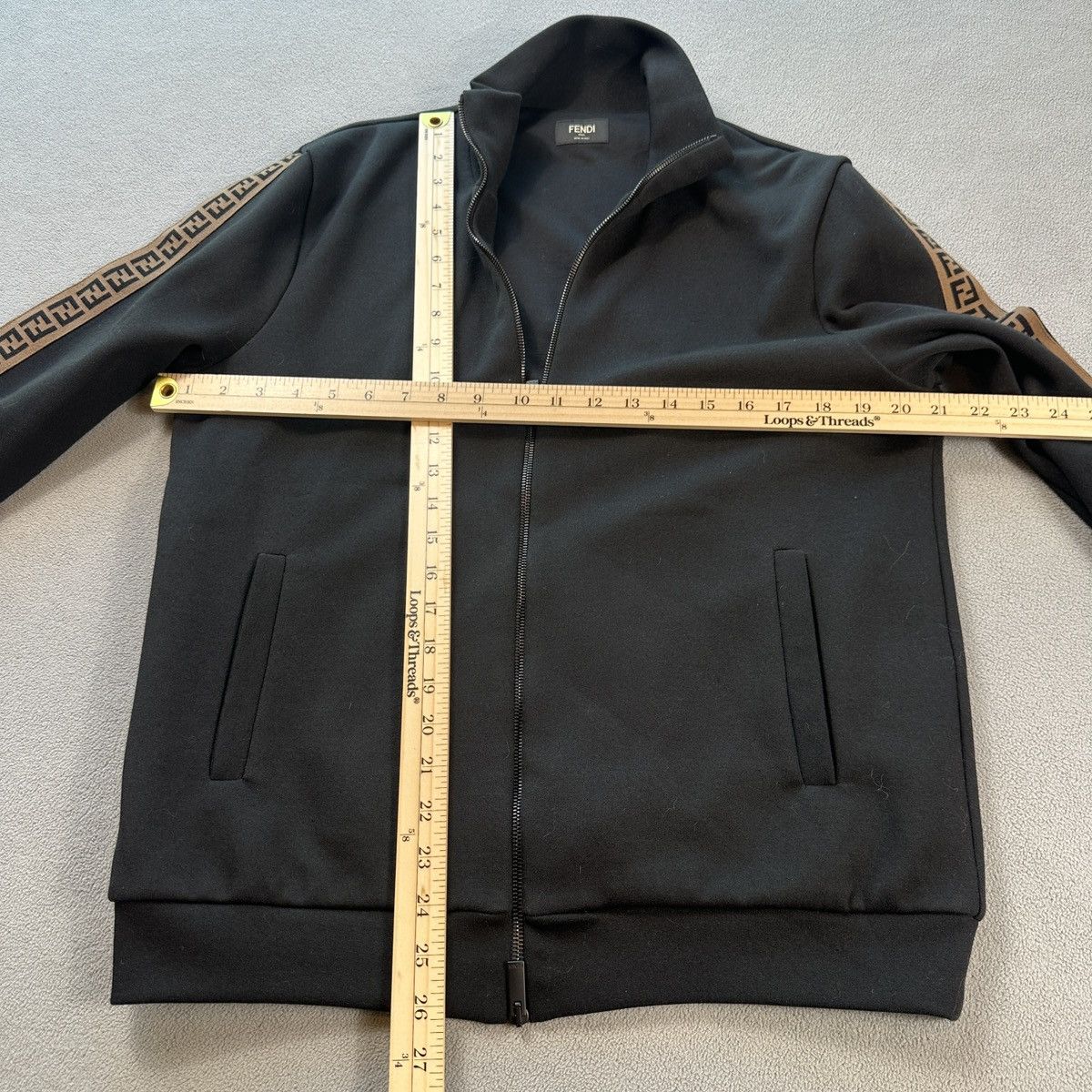 Fendi Fendi Track Jacket FF Logo Black Full Zip Made in Italy 48 Size US M / EU 48-50 / 2 - 3 Thumbnail