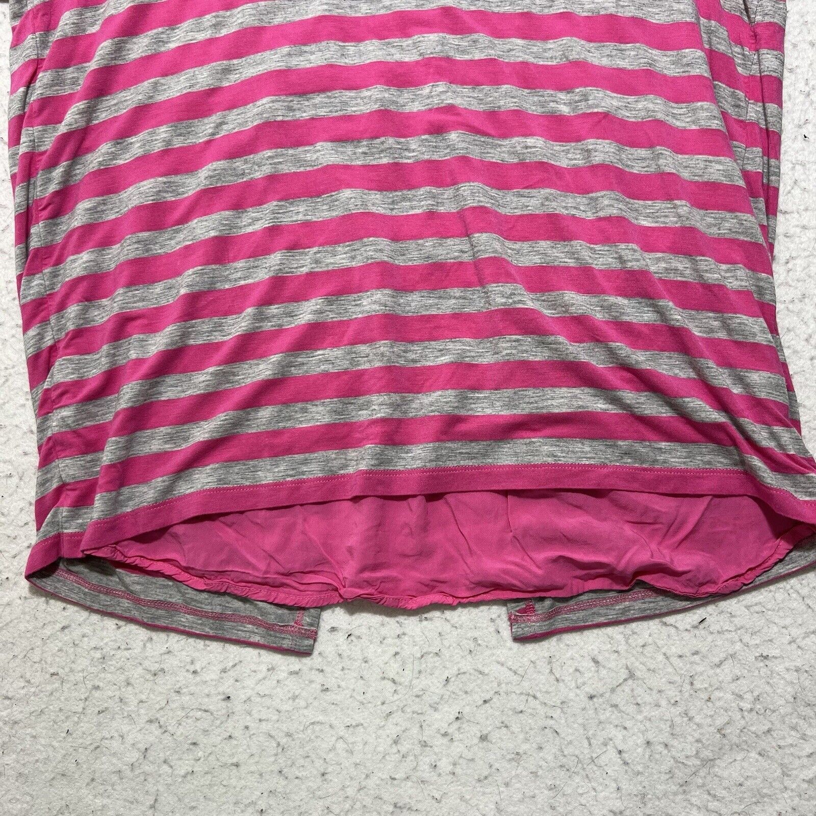 Vince Camuto Vince Camuto Medium Splitback Pink Striped T Shirt Crewneck Size M / US 6-8 / IT 42-44 - 7 Thumbnail