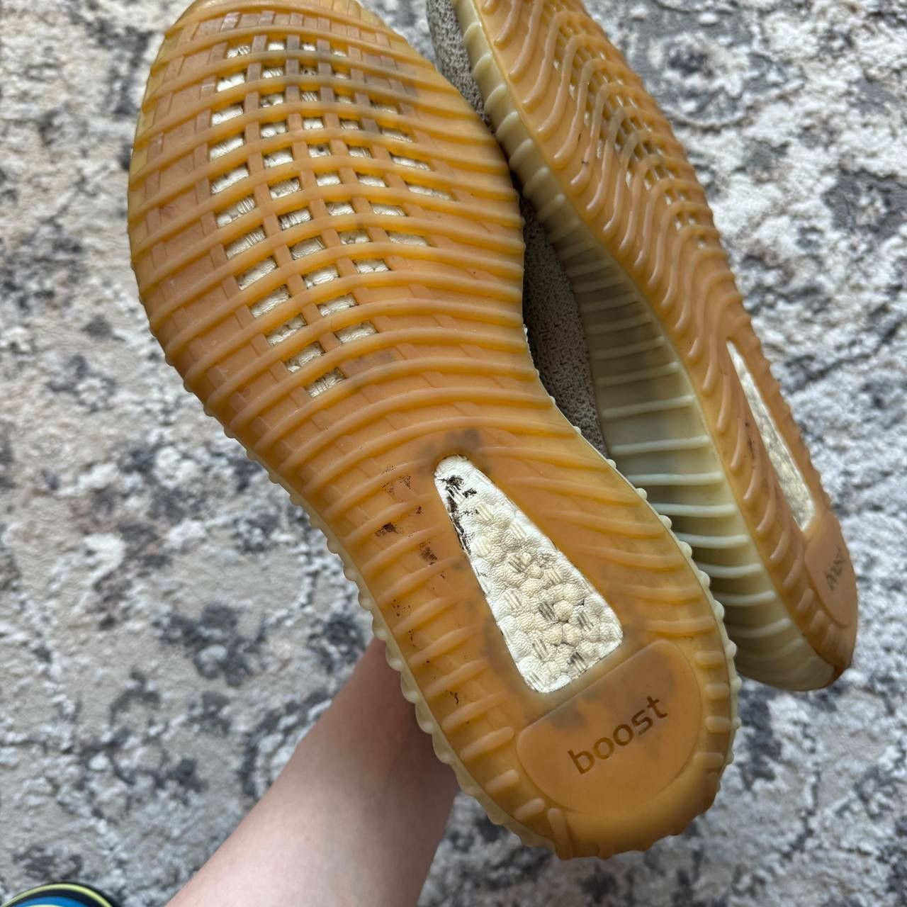 Yeezy Yeezy Boost 350 V2 'Sesame' Size US 11 / EU 44 - 9 Thumbnail