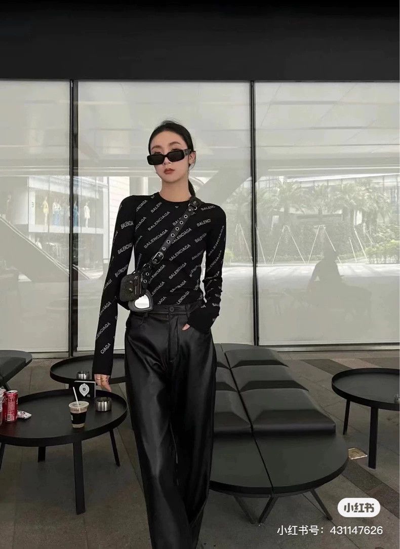 Balenciaga Balenciaga Black Full Print Logo Stretch Knit Sweater M Si Size M / US 6-8 / IT 42-44 - 7 Thumbnail
