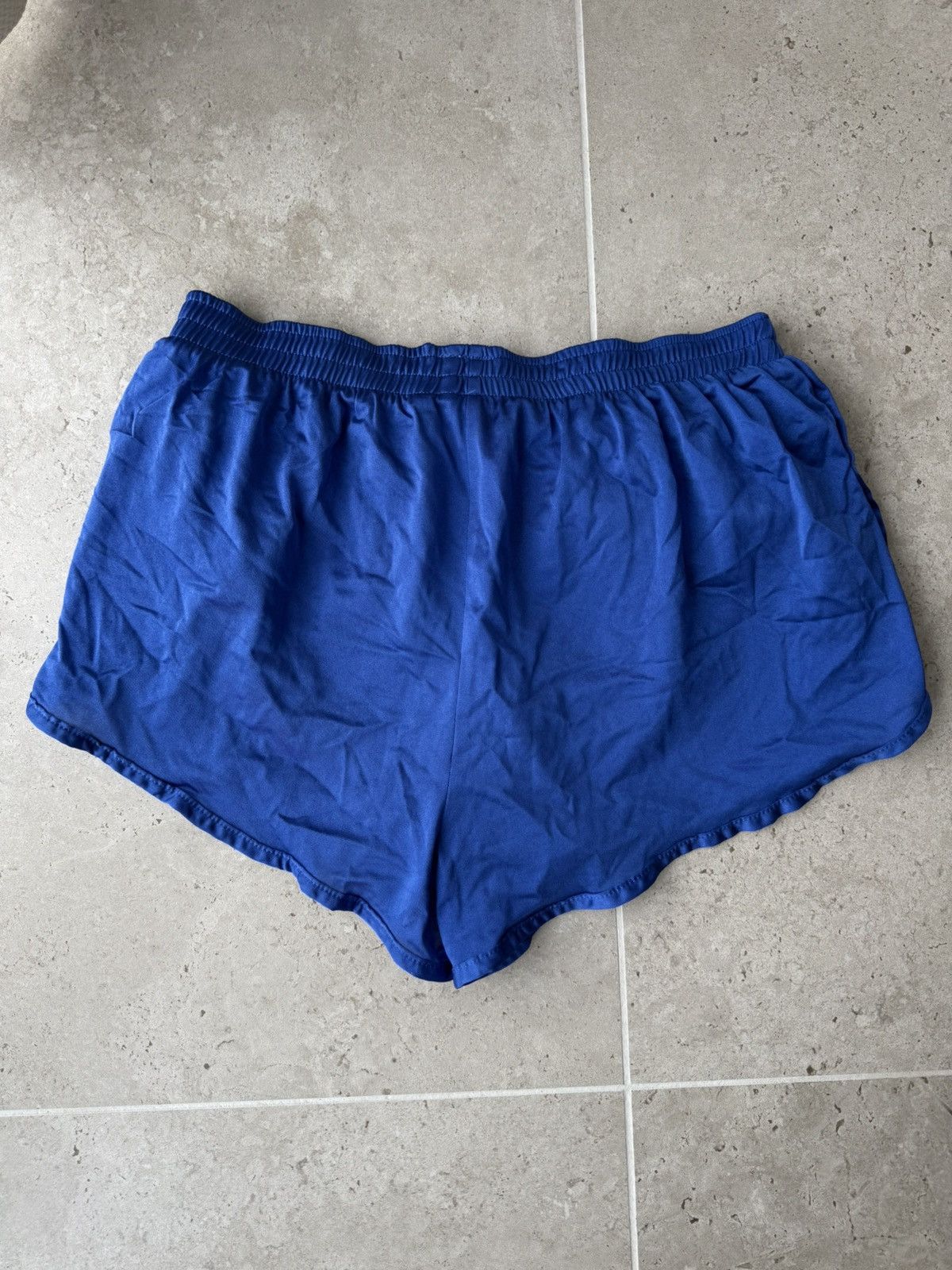 Adidas Adidas 70s Vintage Women's Athletic Shorts Size 27" / US 4 / IT 40 - 2 Thumbnail