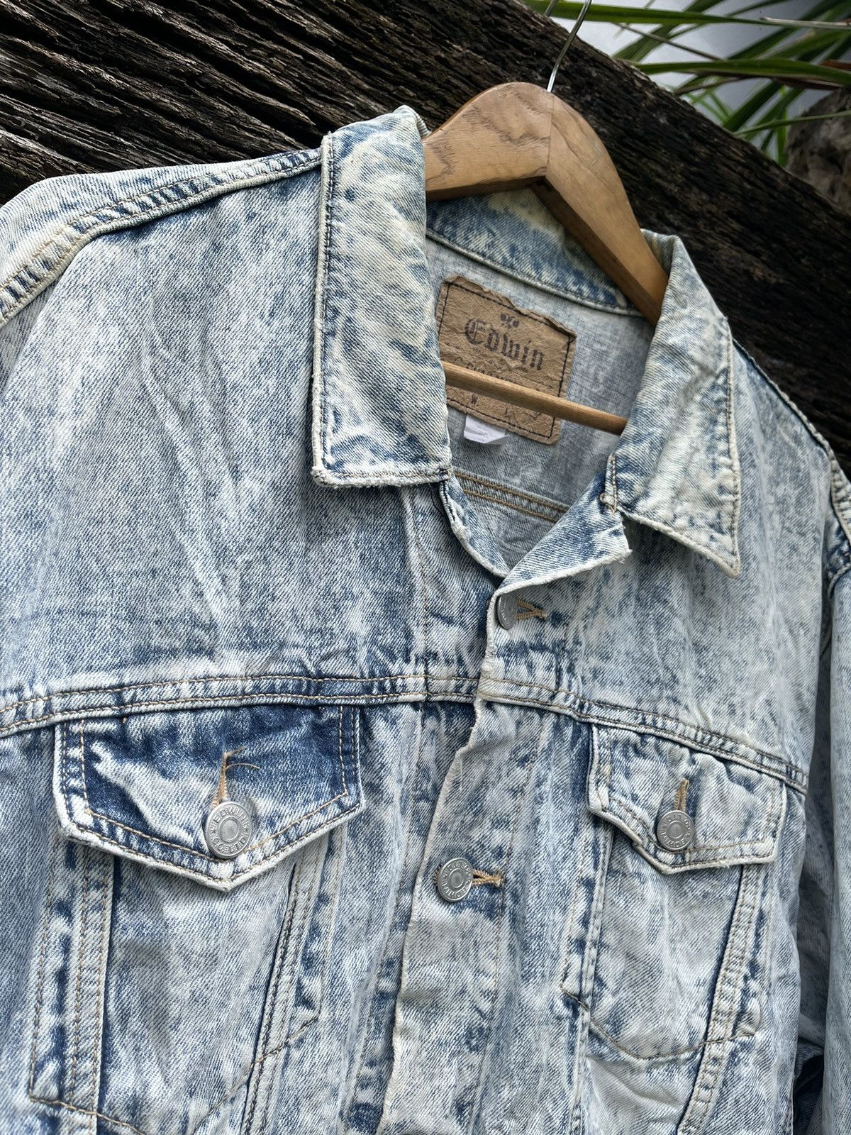 Edwin Vintage Edwin Acid Wash Denim Jacket Made in Japan (Size L) Size US L / EU 52-54 / 3 - 3 Thumbnail