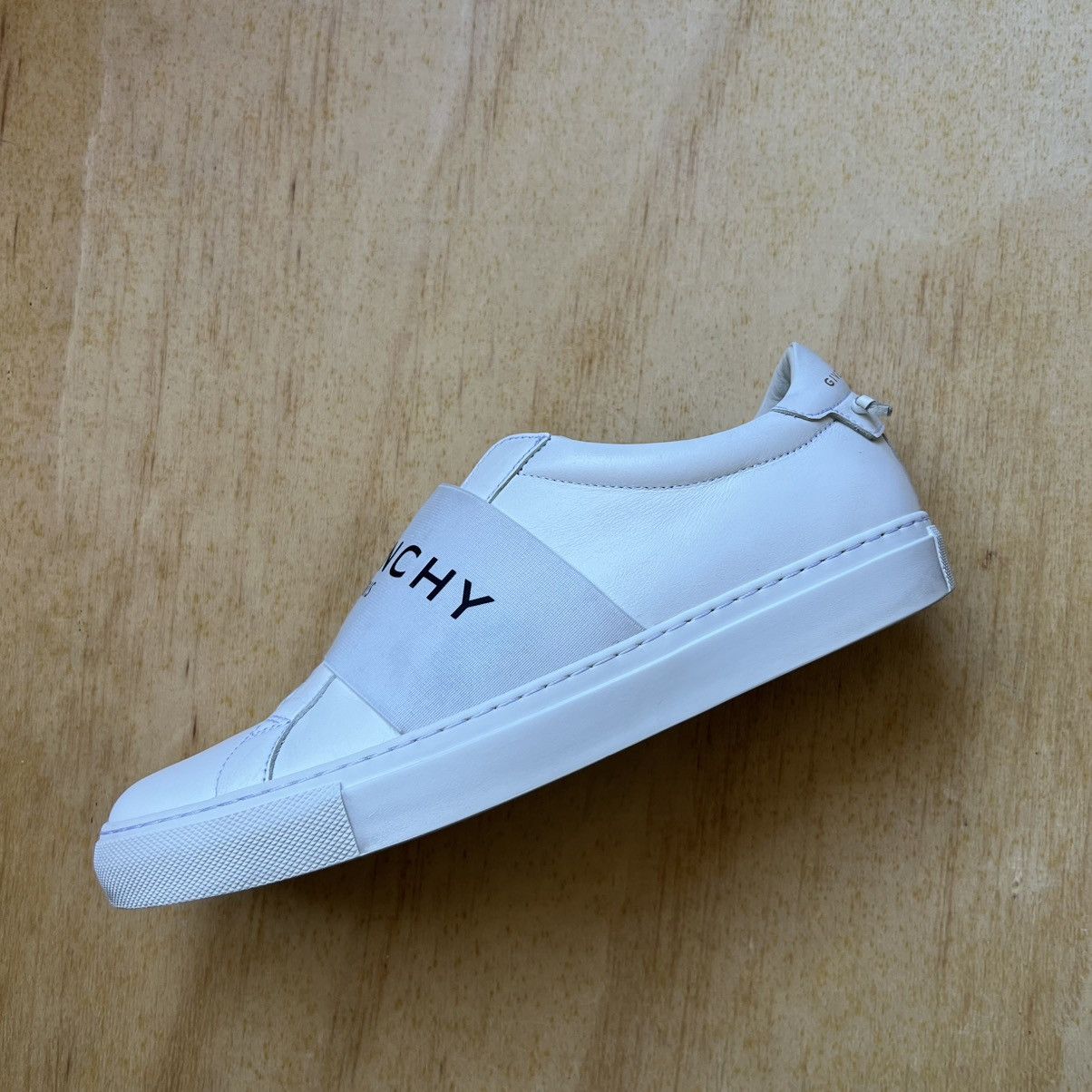 Givenchy Givenchy Urban Street Sneakers Size US 7 / EU 40 - 4 Thumbnail