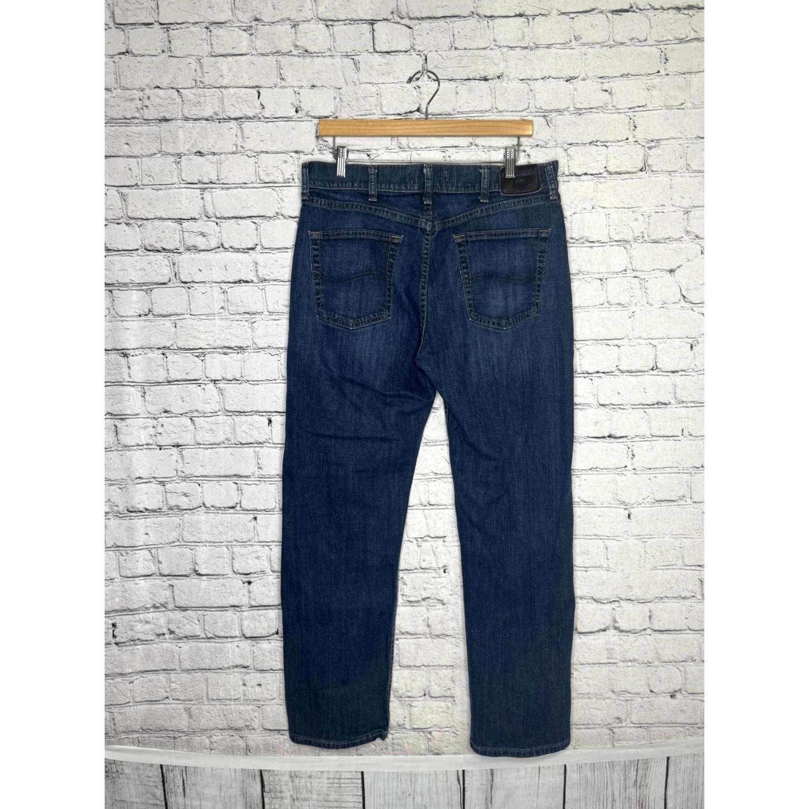 Lee Lee Premium Select Regular Fit Straight Leg Jeans Womens 32x28 Blue Denim Button Closure Pants Casual Everyday Mens? Women? Size 24" / US 00 / IT 34 - 5 Thumbnail