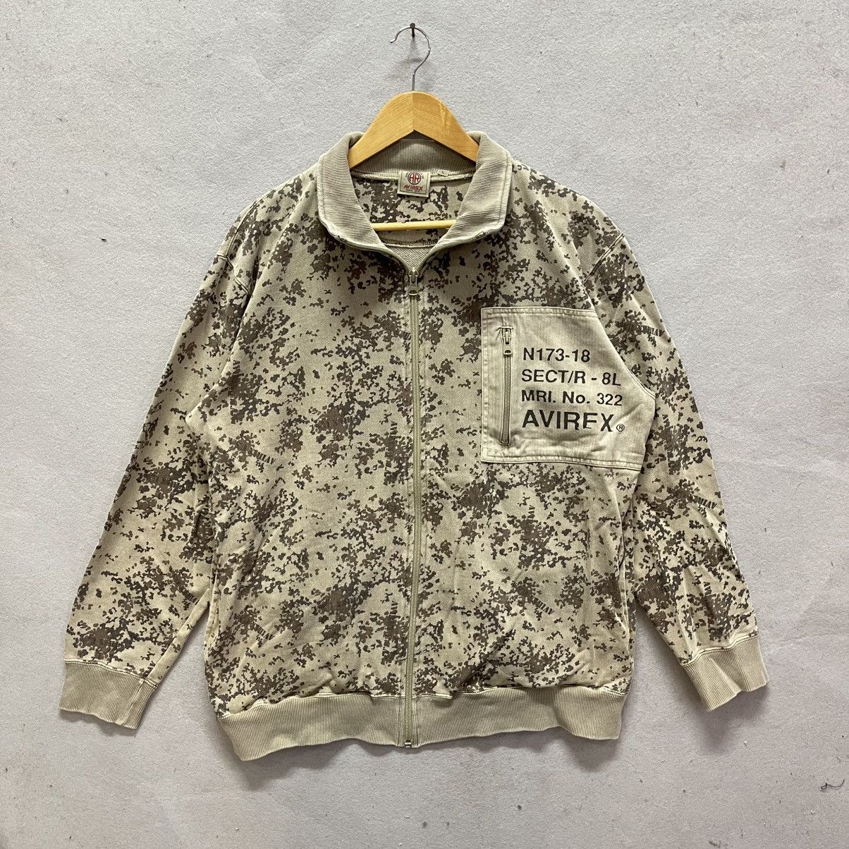 Avirex Avirex Military-Inspired Digital Camo Zip Jacket Size US L / EU 52-54 / 3 - 1 Thumbnail