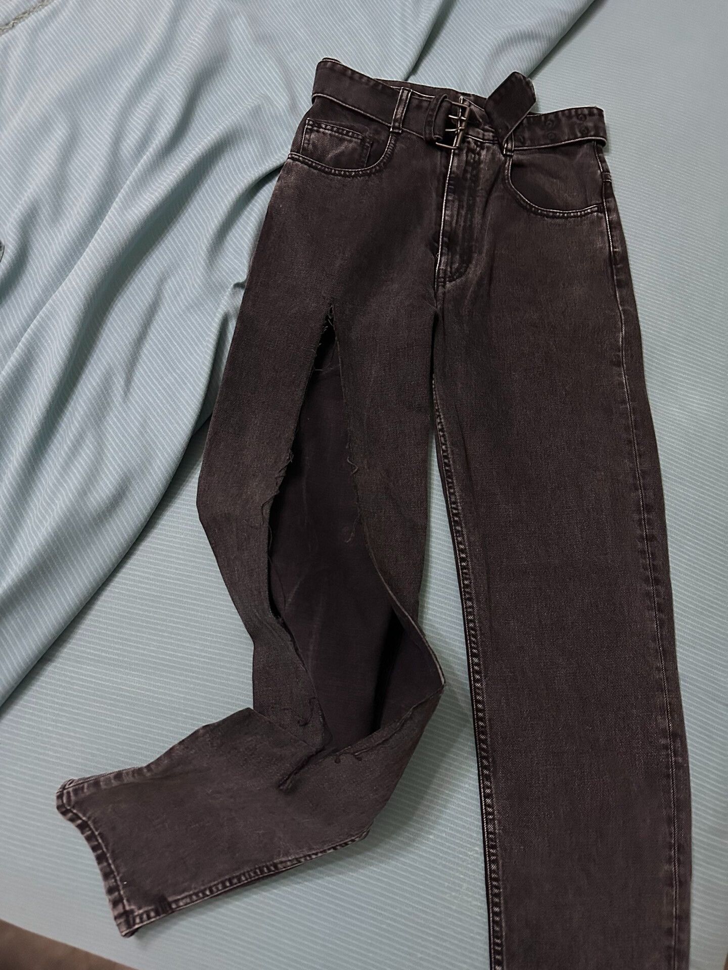 Maison Margiela Maison Margiela Distressed Jeans with Belt Size 28" / US 6 / IT 42 - 1 Thumbnail