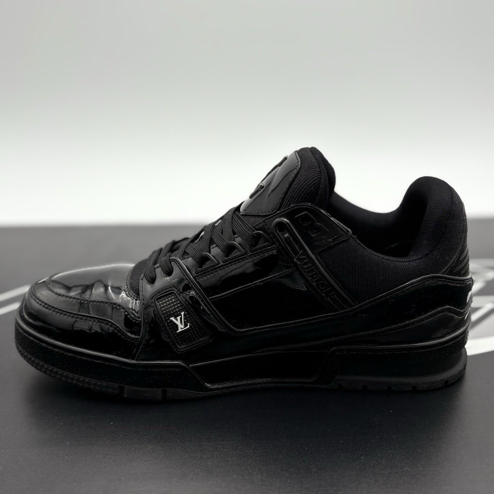 Louis Vuitton Louis Vuitton Trainer ' Patent Leather Black ' | GREAT COND Size US 7.5 / EU 40-41 - 4 Thumbnail