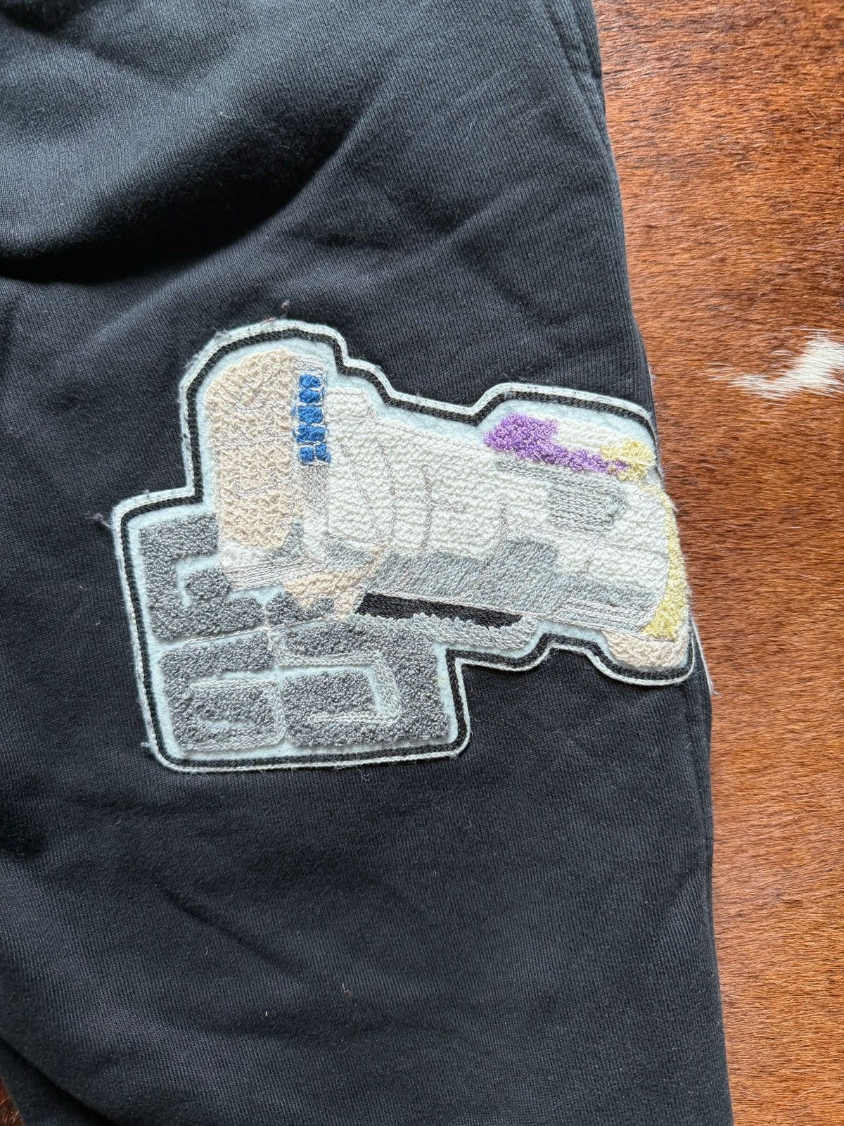(B).Stroy × Givenchy Bee sweatpants Size US 30 / EU 46 - 3 Thumbnail