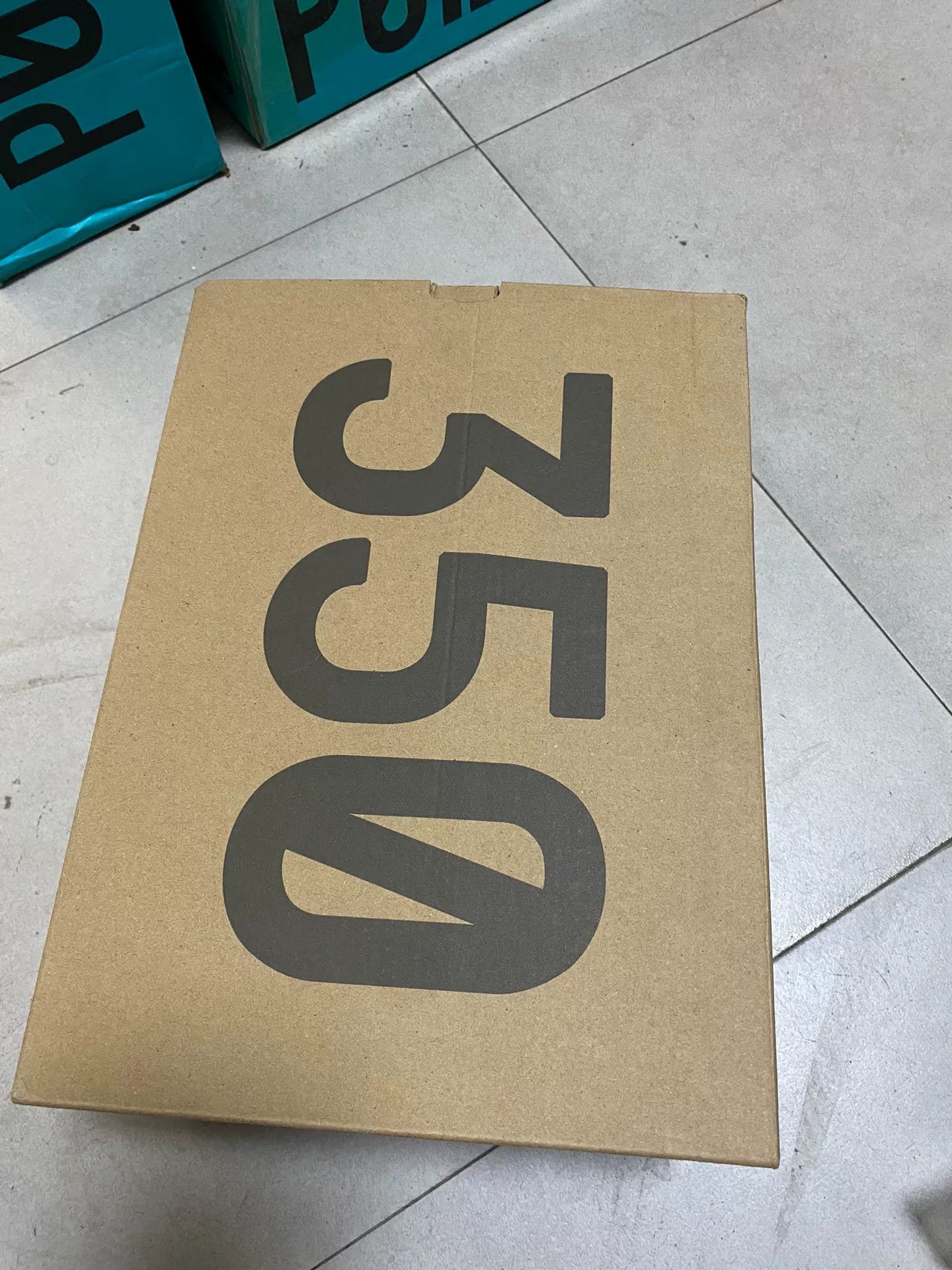 Adidas Adidas YEEZY350 Limited Gray Lowtop Sneakers 40 Men Size US 7.5 / EU 40-41 - 1 Thumbnail