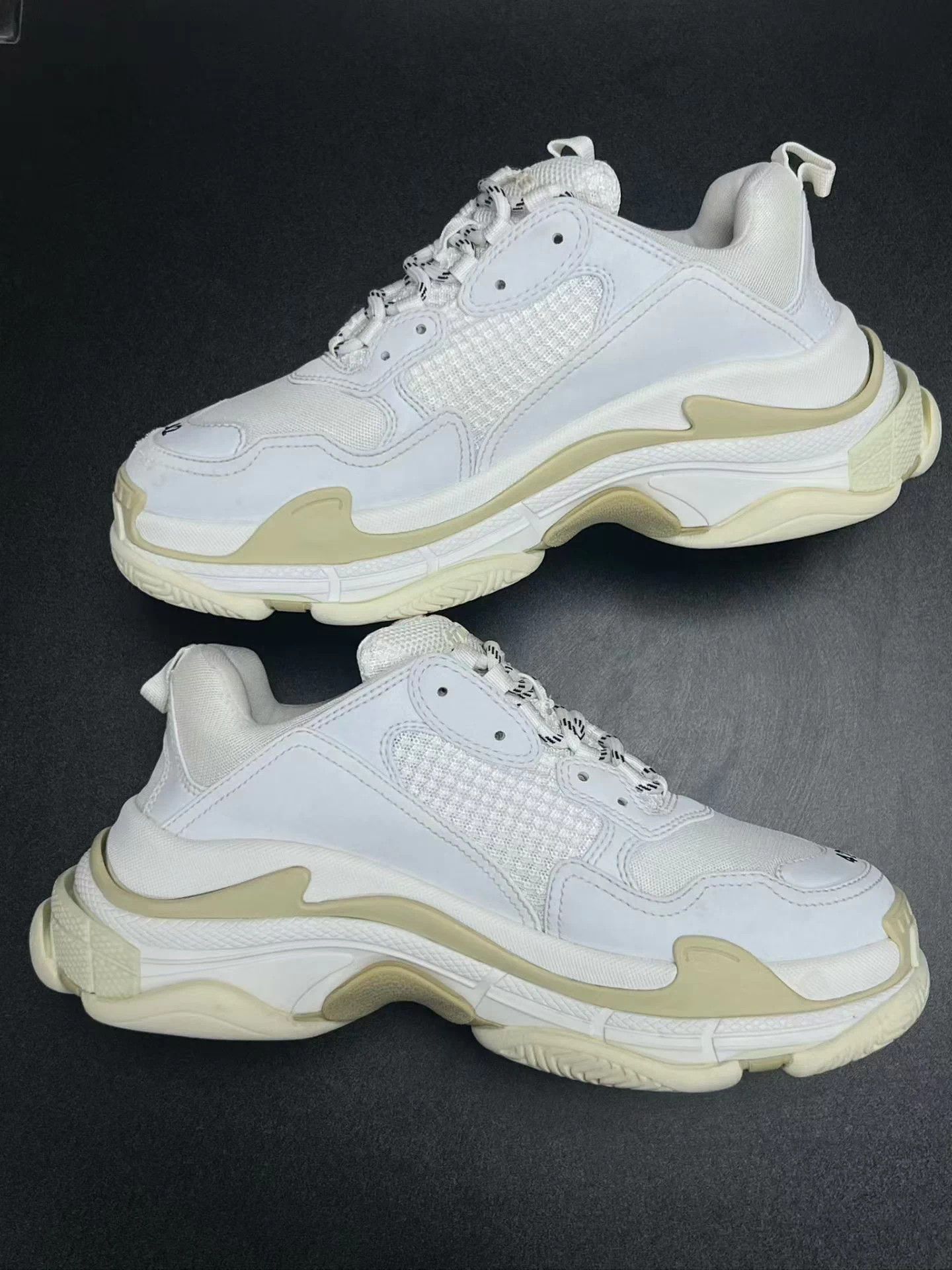 Balenciaga Balenciaga Triple S white brown 42 Worn Once Size US 9 / EU 42 - 6 Thumbnail