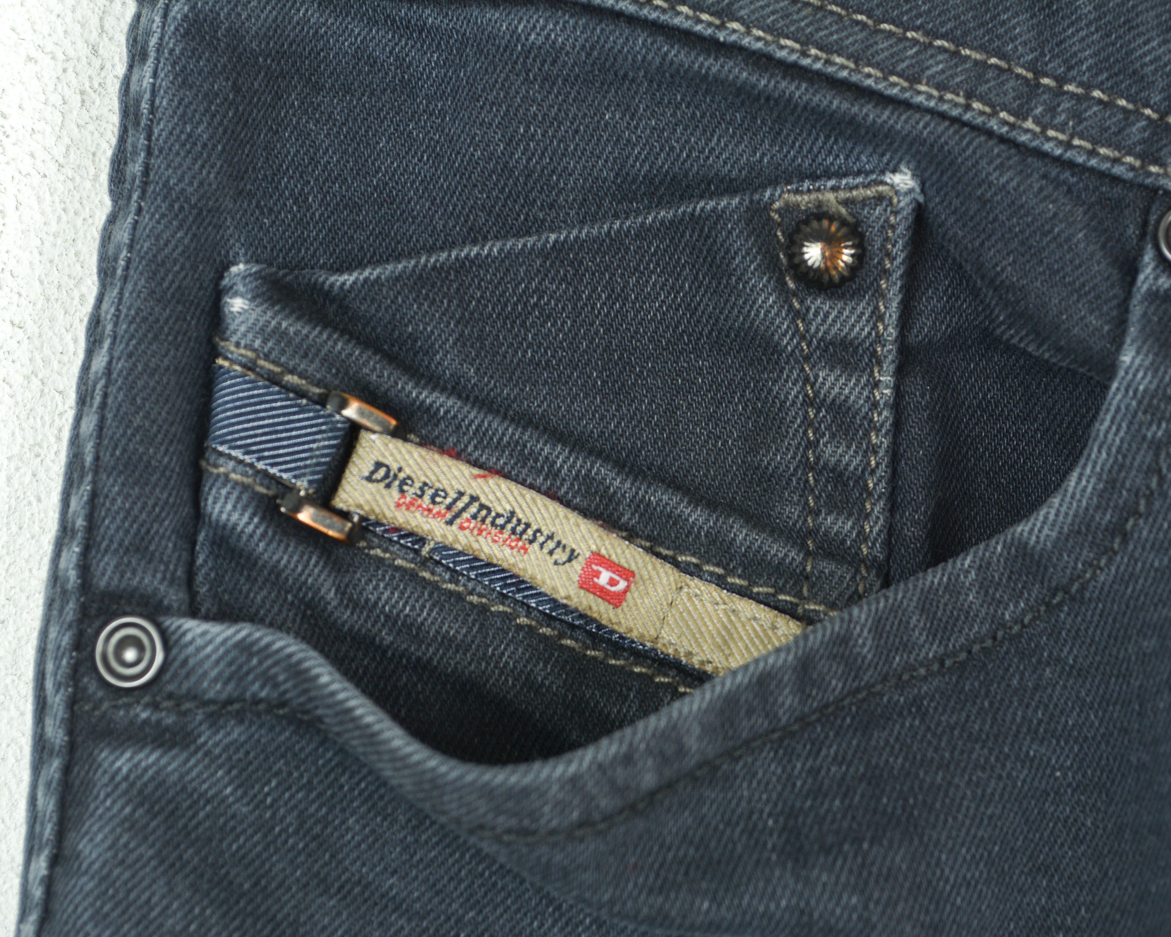 Diesel Darron W32 L30 Slim Fit Tapered Jeans Denim Pants Stretch Size US 32 / EU 48 - 3 Thumbnail