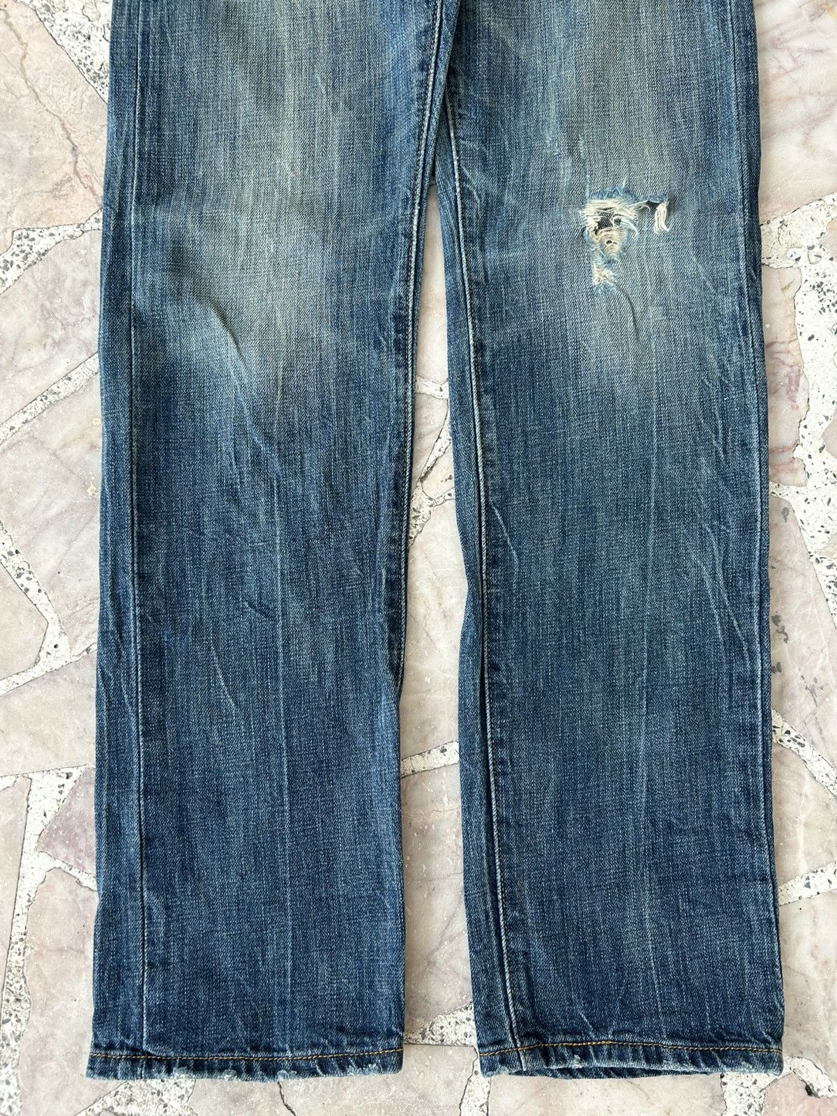 Levi's Levis Vintage 501 Ripped Jeans Size US 30 / EU 46 - 4 Thumbnail