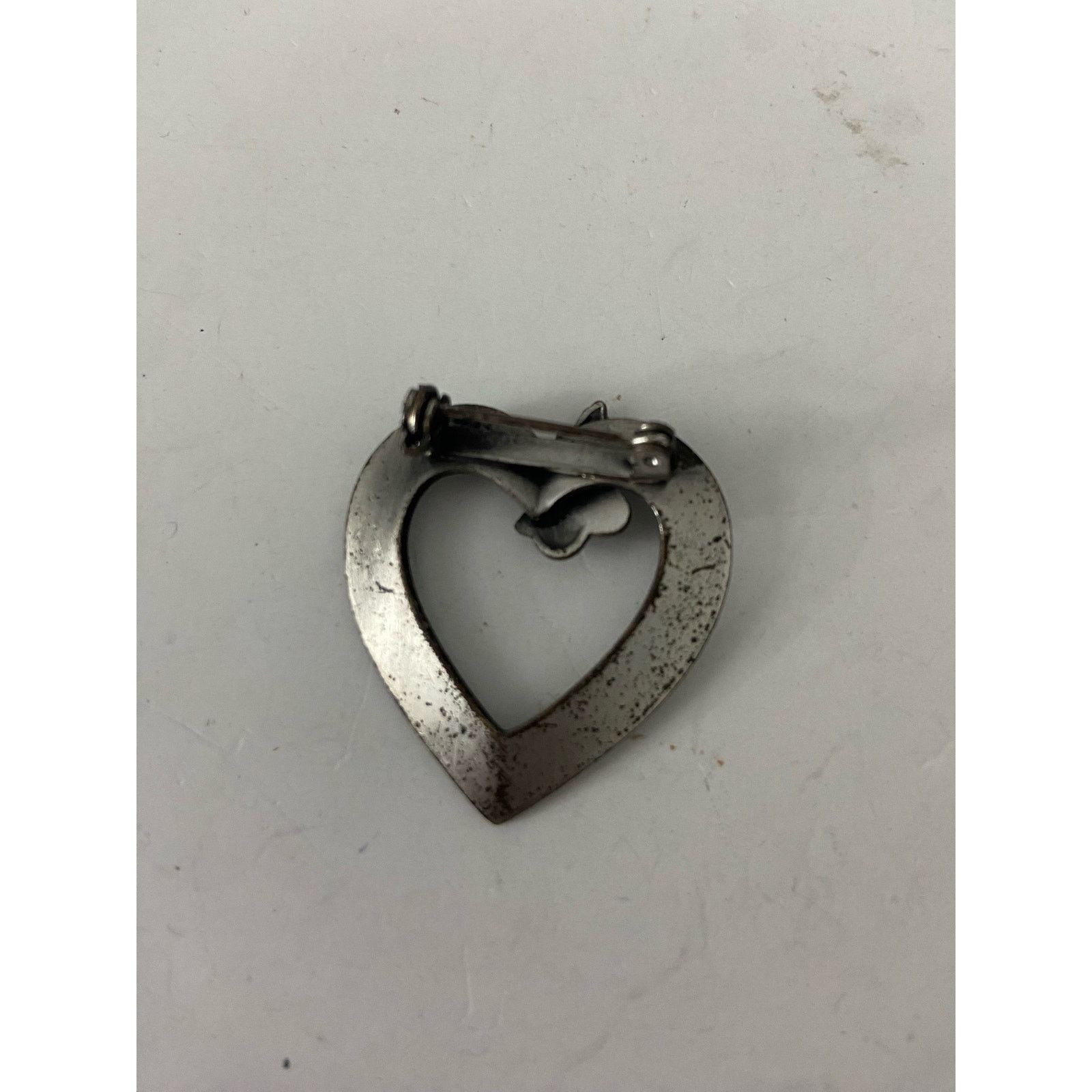 Generic Praying hands heart pin silver tone | Grailed