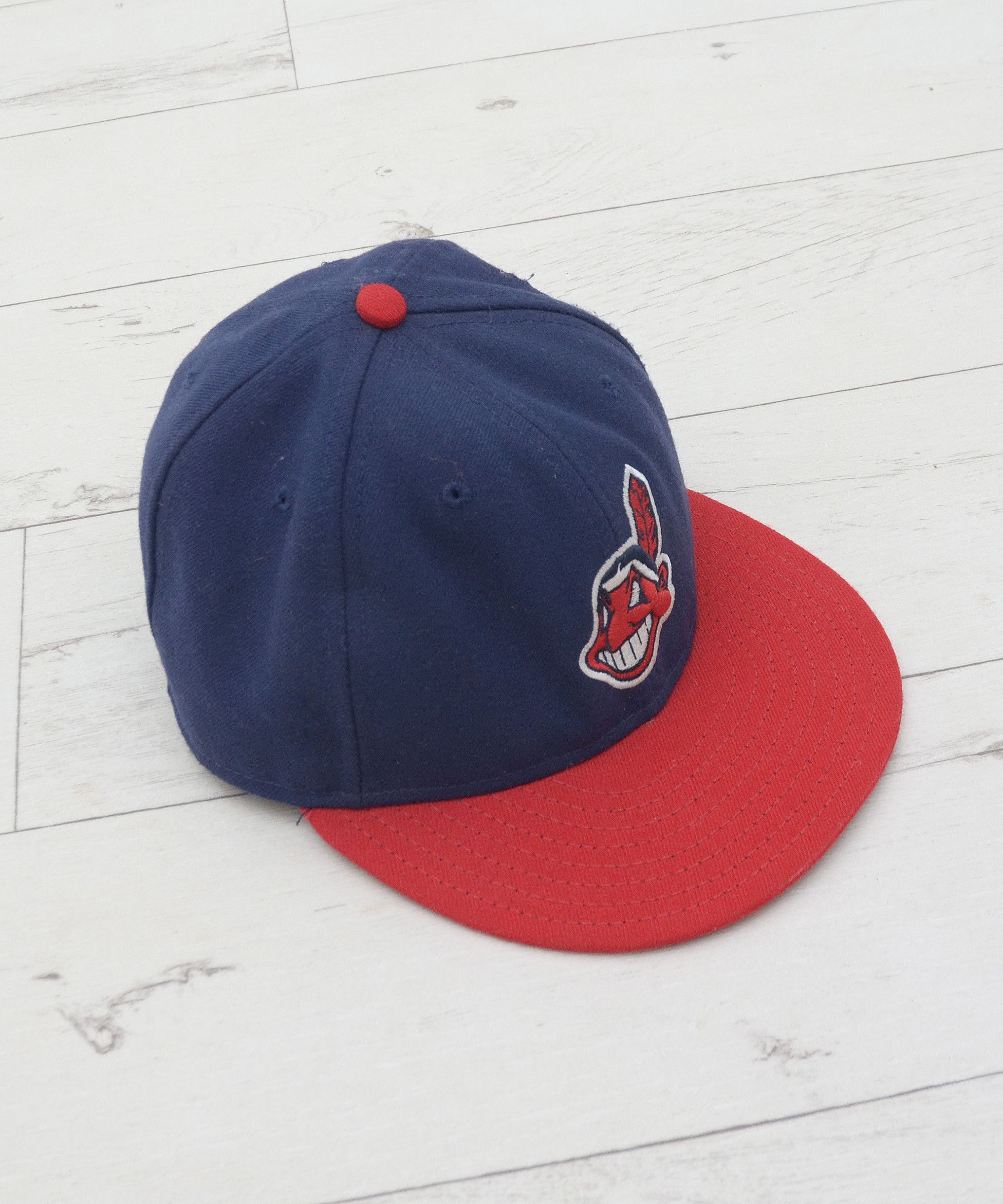 MLB × NBA × New Era SZ 7 1/8 Navy Red CLEVELAND INDIANS CHIEF WAHOO New Era Hat Size ONE SIZE - 3 Thumbnail