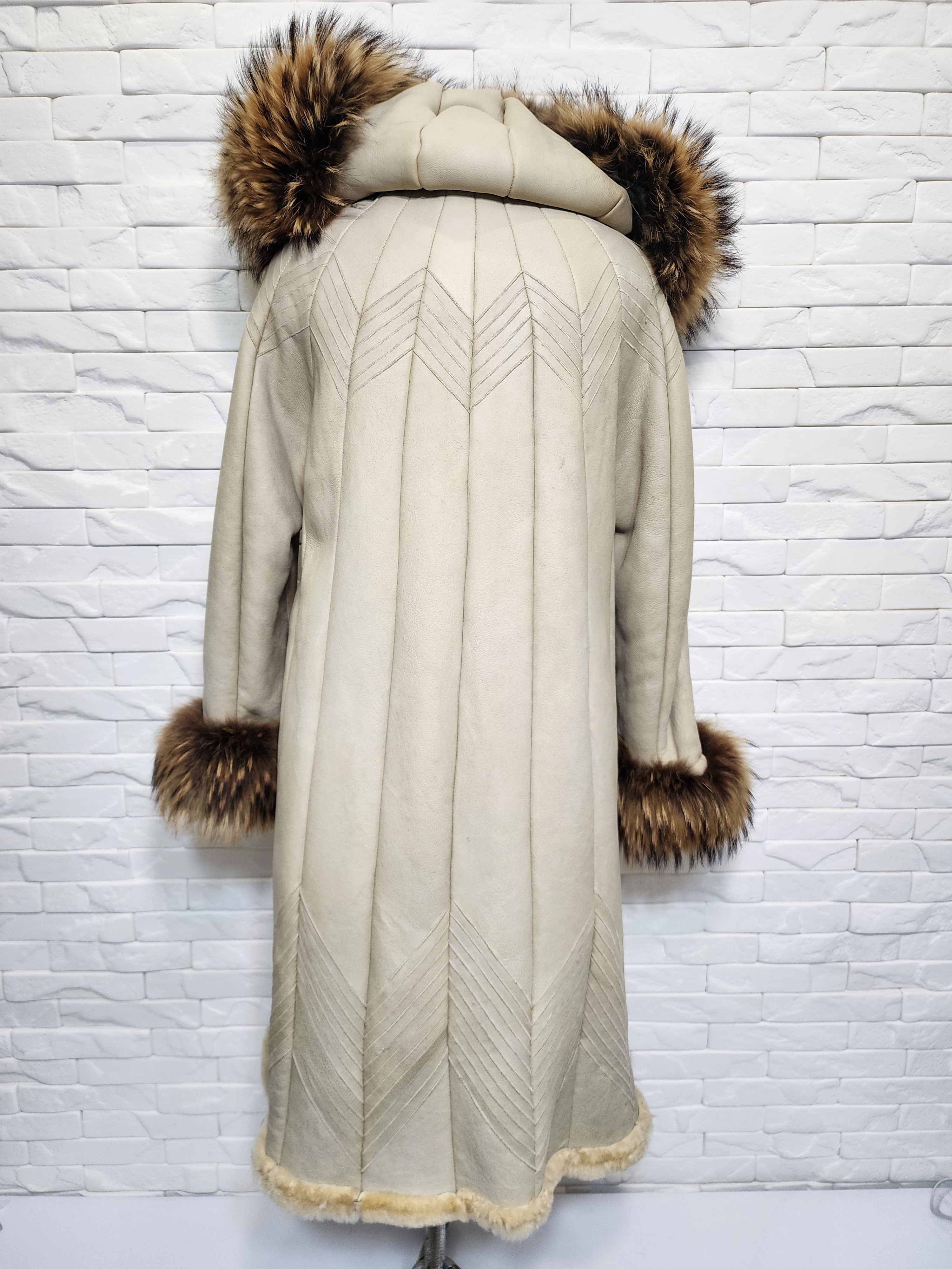 Genuine Leather Gray Sheepskin Hooded Coat: Women's Genuine Fur Size XL / US 12-14 / IT 48-50 - 4 Thumbnail