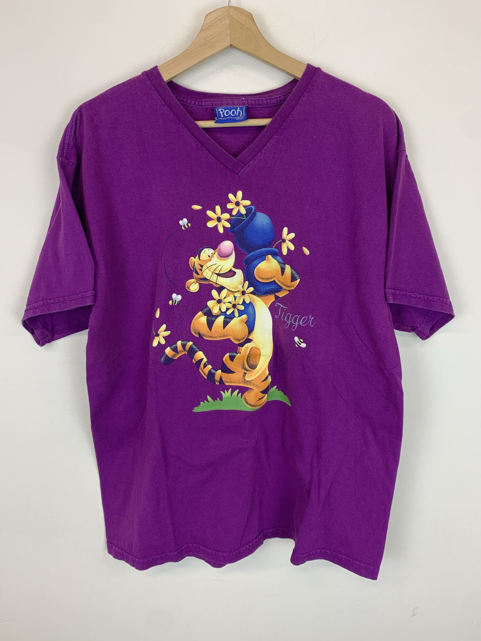 Disney × Vintage Vintage Tigger Disney Flower Pot Tee Size L Size US L / EU 52-54 / 3 - 1 Thumbnail