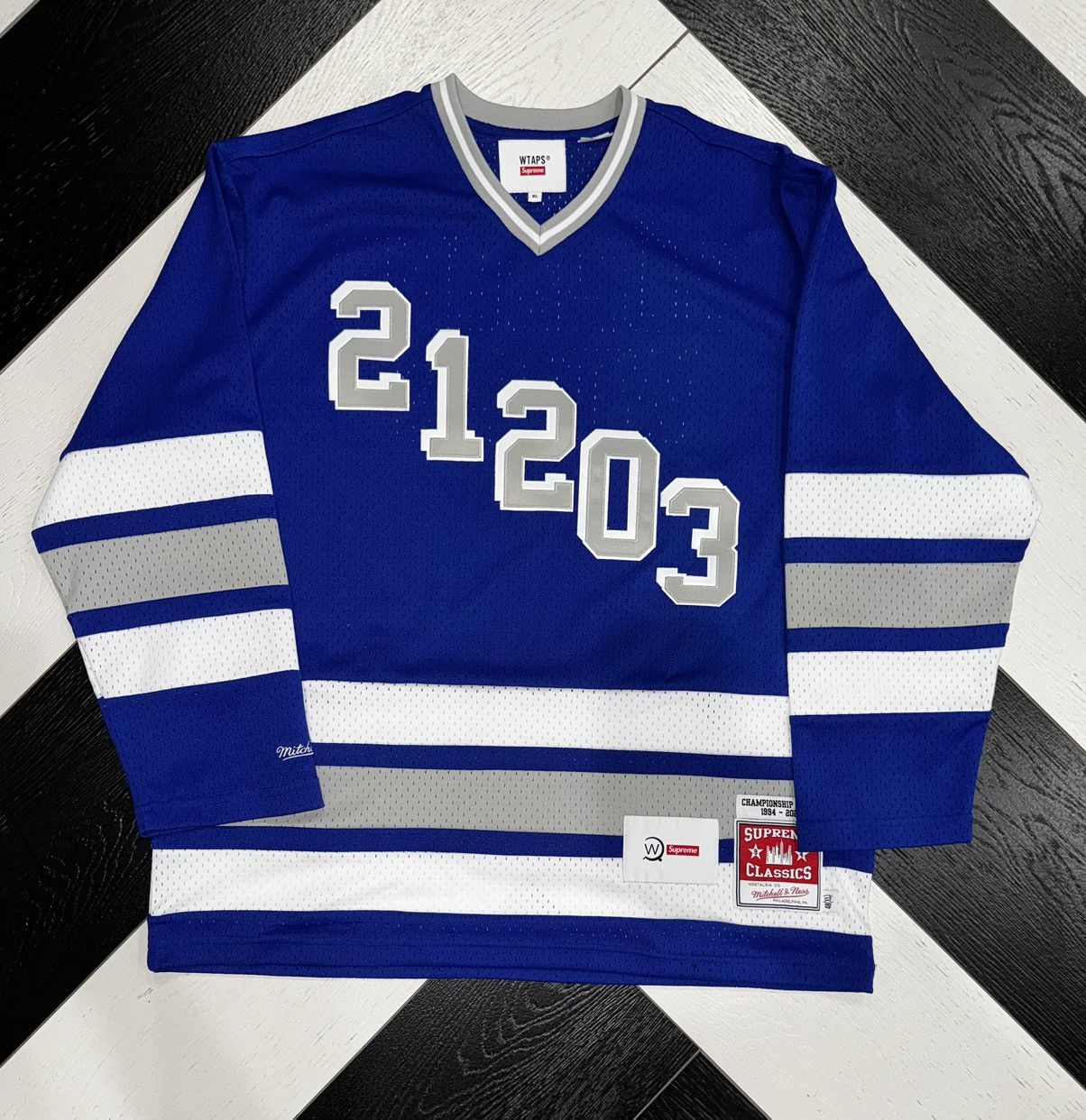 image of Vintage Wtaps Supreme Hockey Mitchell & Ness Blue 21203 in Black, Men's (Size XL)