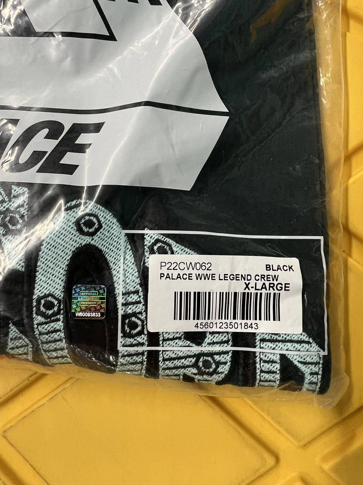 Palace × WWE Palace x WWE Legend Crew Black Cotton Sweatshirt Size XL Size US XL / EU 56 / 4 - 5 Thumbnail