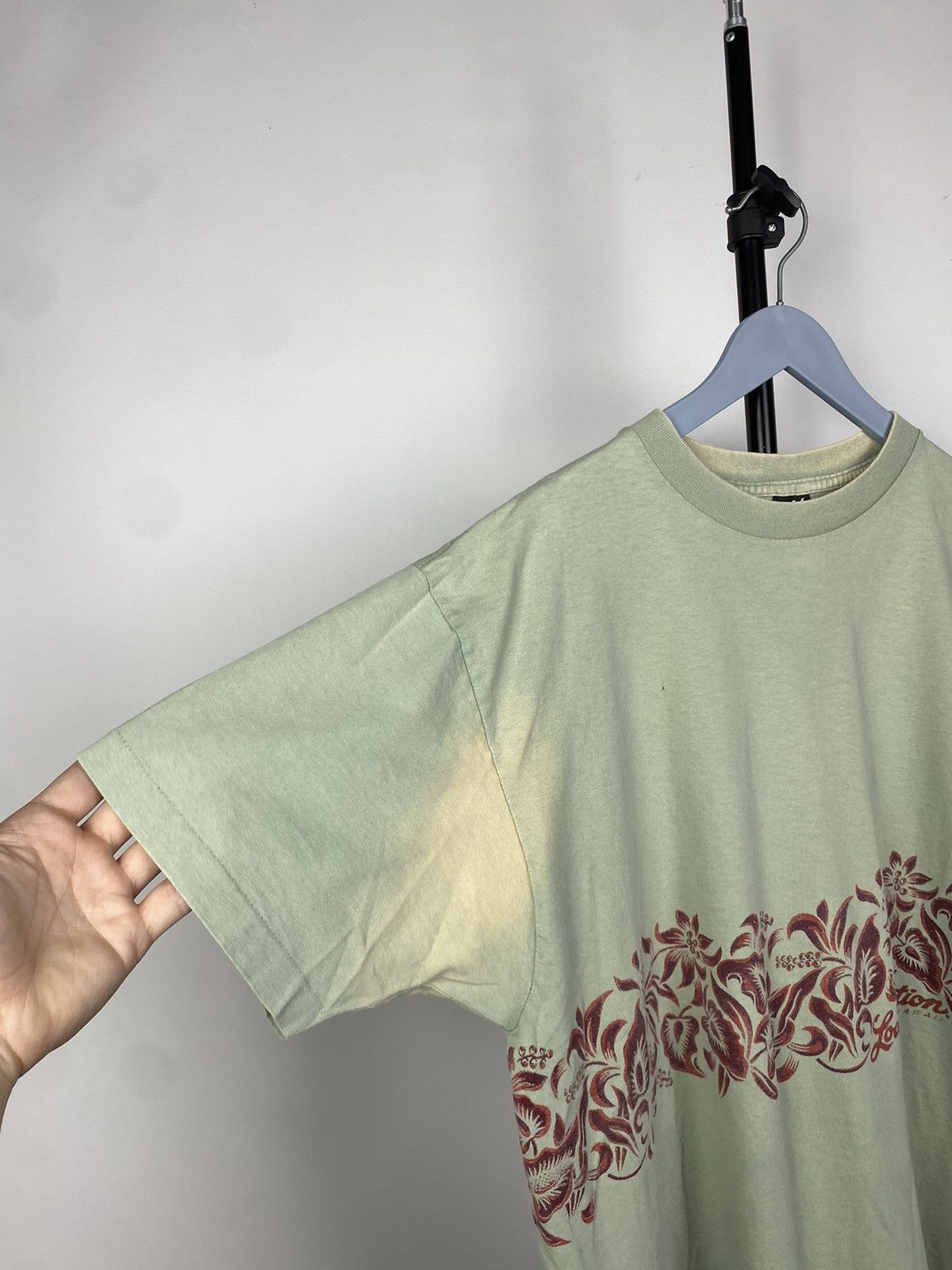 Vintage Vintage 90s Crazy Surf Faded Hawaii Single Stitches T-Shirt Size US XL / EU 56 / 4 - 7 Thumbnail