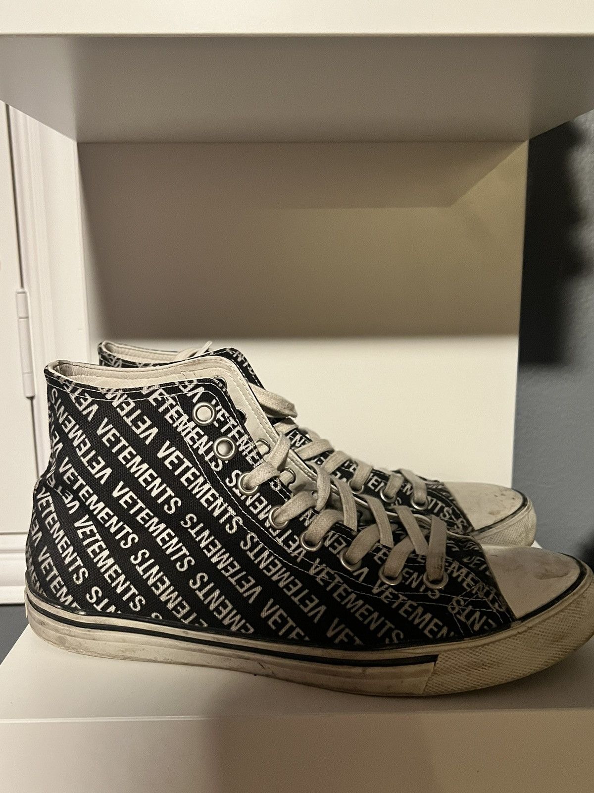 Vetements Vetements Converse Size US 7.5 / EU 40-41 - 3 Thumbnail