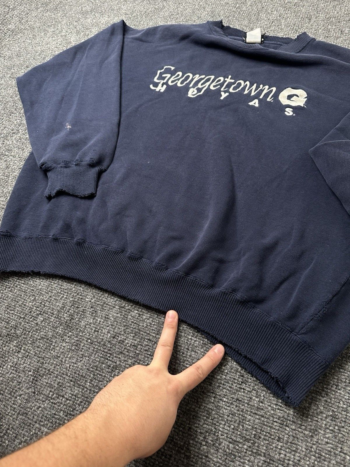 Champs Sport Mens Georgetown Hoyas Champs Sports Sweatshirt 1990s Size XL Size US XL / EU 56 / 4 - 8 Thumbnail