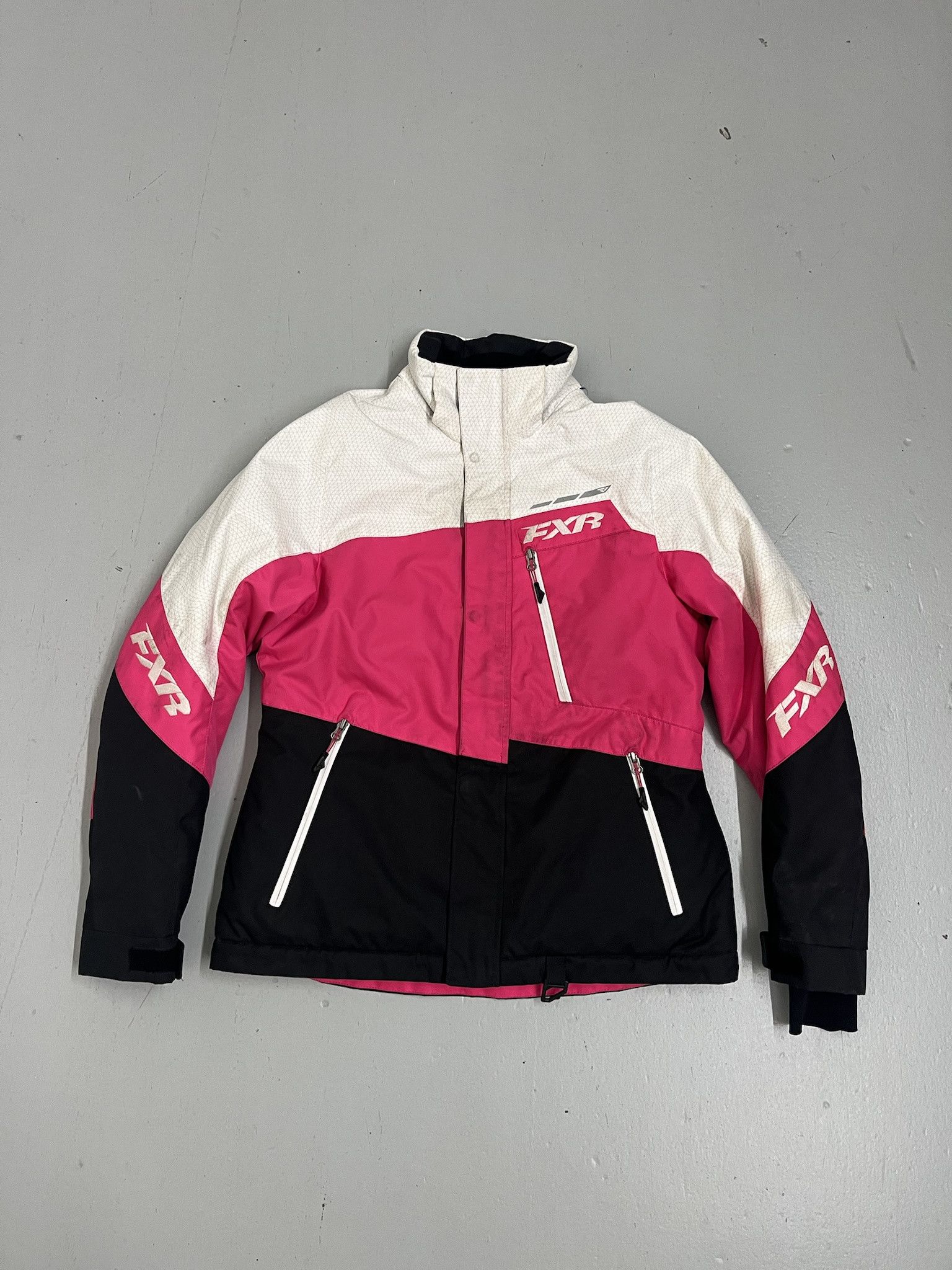 Vintage Vitnage FXR Pink Snow Jacket Magnietic Close Womens Coat Size XS Size US S / EU 44-46 / 1 - 1 Thumbnail