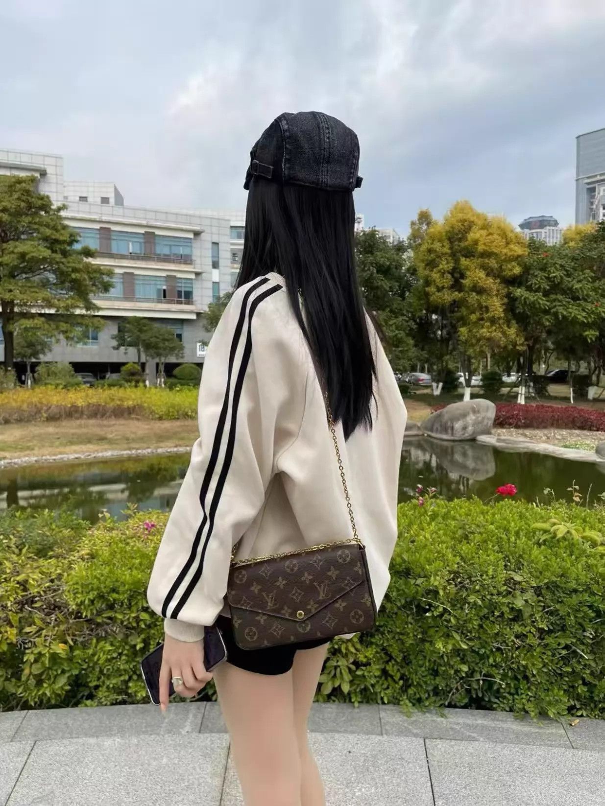 Louis Vuitton LV Monogram Multi-Pochette 19 M971 Missing 2 Pockets Size ONE SIZE - 6 Thumbnail