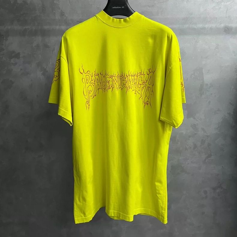 Balenciaga Balenciaga Yellow monogrammed crewneck short sleeve T-shir Size US M / EU 48-50 / 2 - 1 Thumbnail
