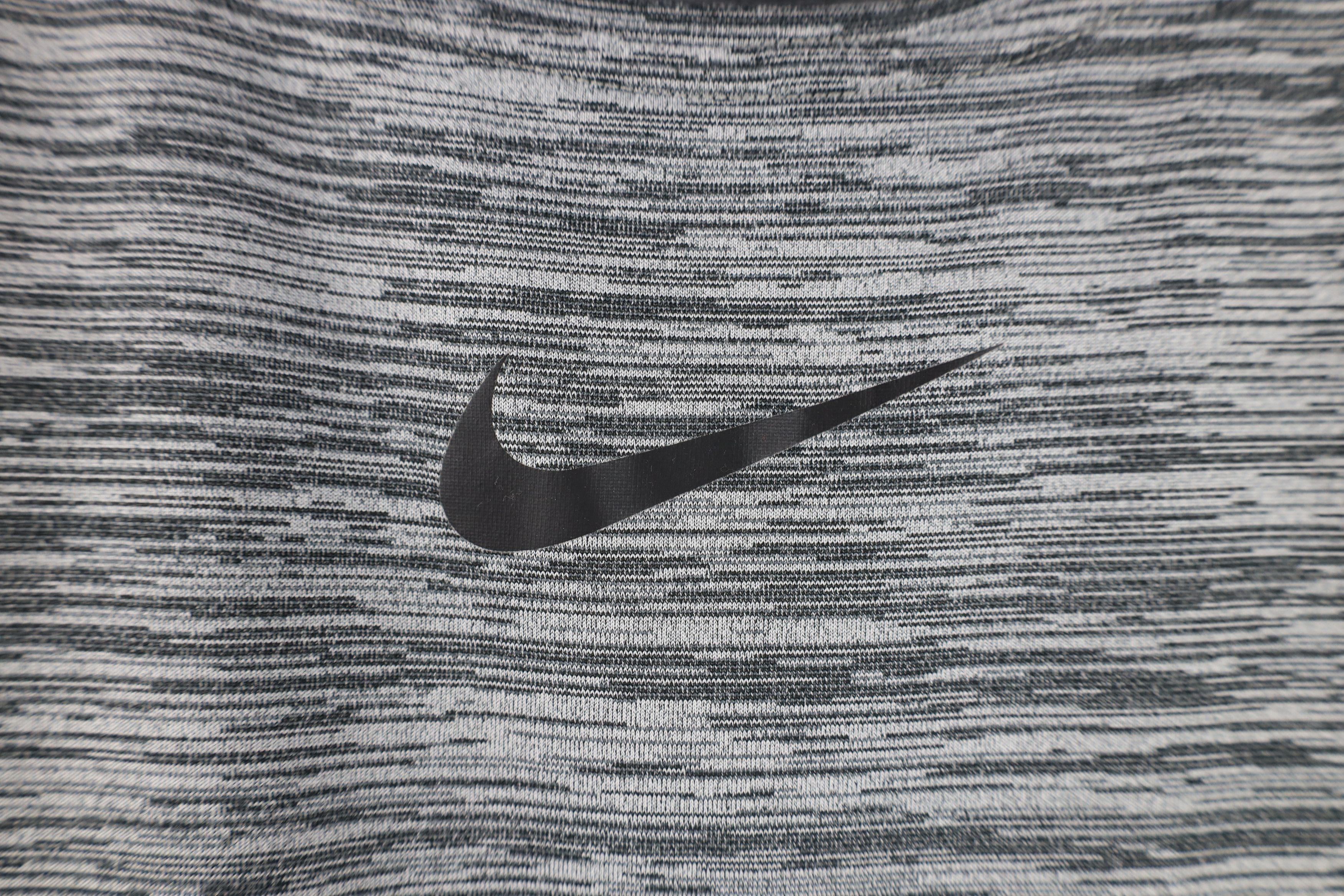 Nike Nike Pro Scott Center Swoosh Training Gym T-Shirt Gray Size US XXL / EU 58 / 5 - 4 Thumbnail