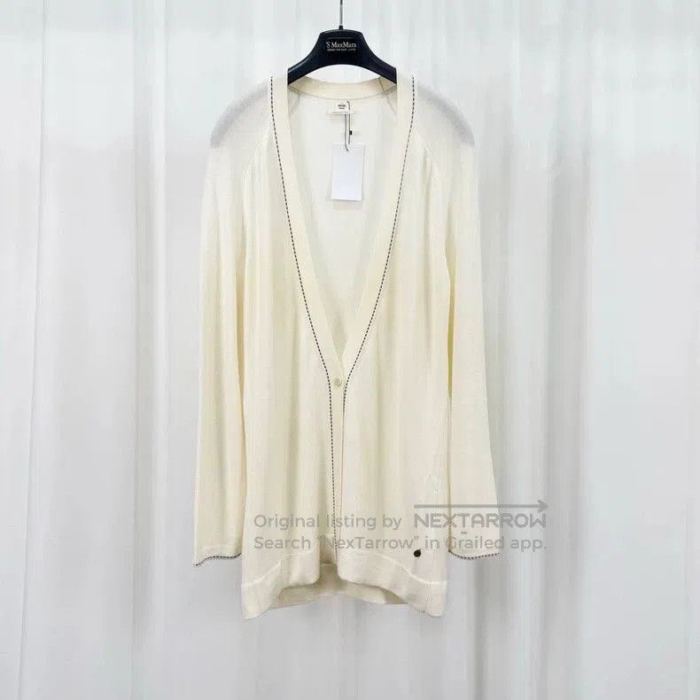 Hermes Hermes Cream Wool Knit Cardigan with Pendant. Size US S / EU 44-46 / 1 - 1 Thumbnail