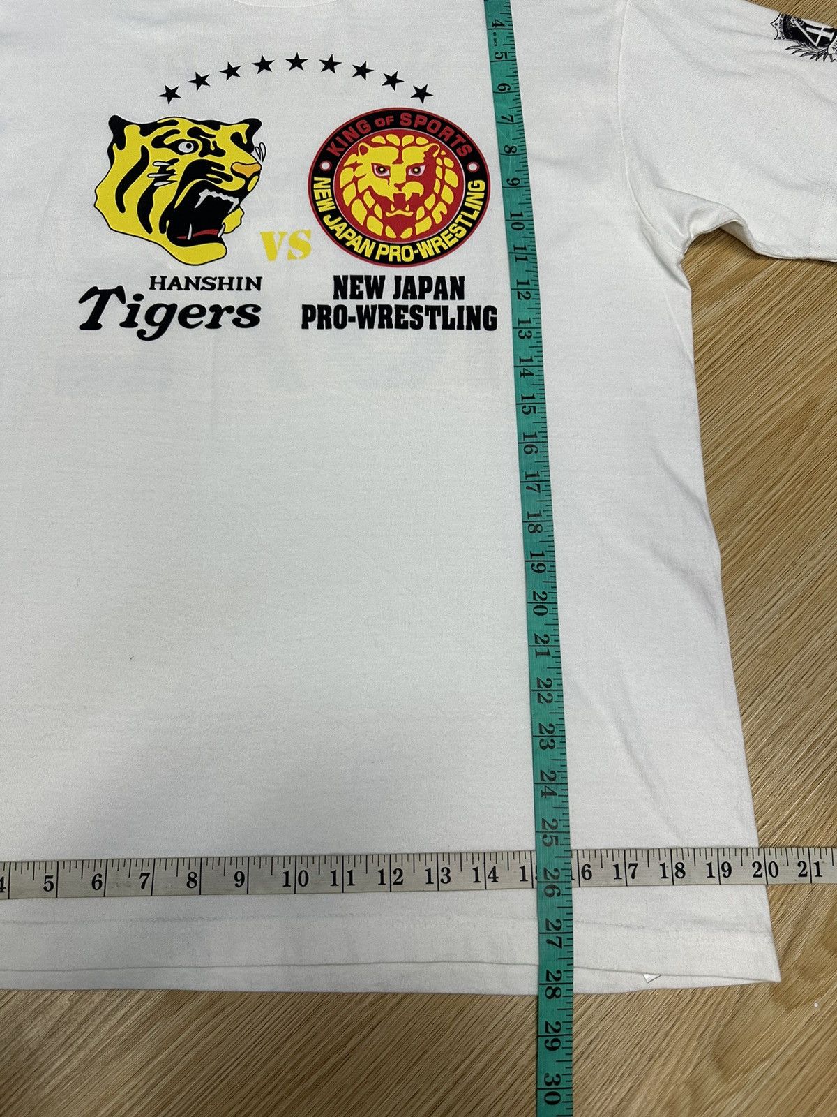 MLB NJPW vs Hanshin Tigers 40th Anniversary Match Tshirt A248 Size US S / EU 44-46 / 1 - 7 Thumbnail